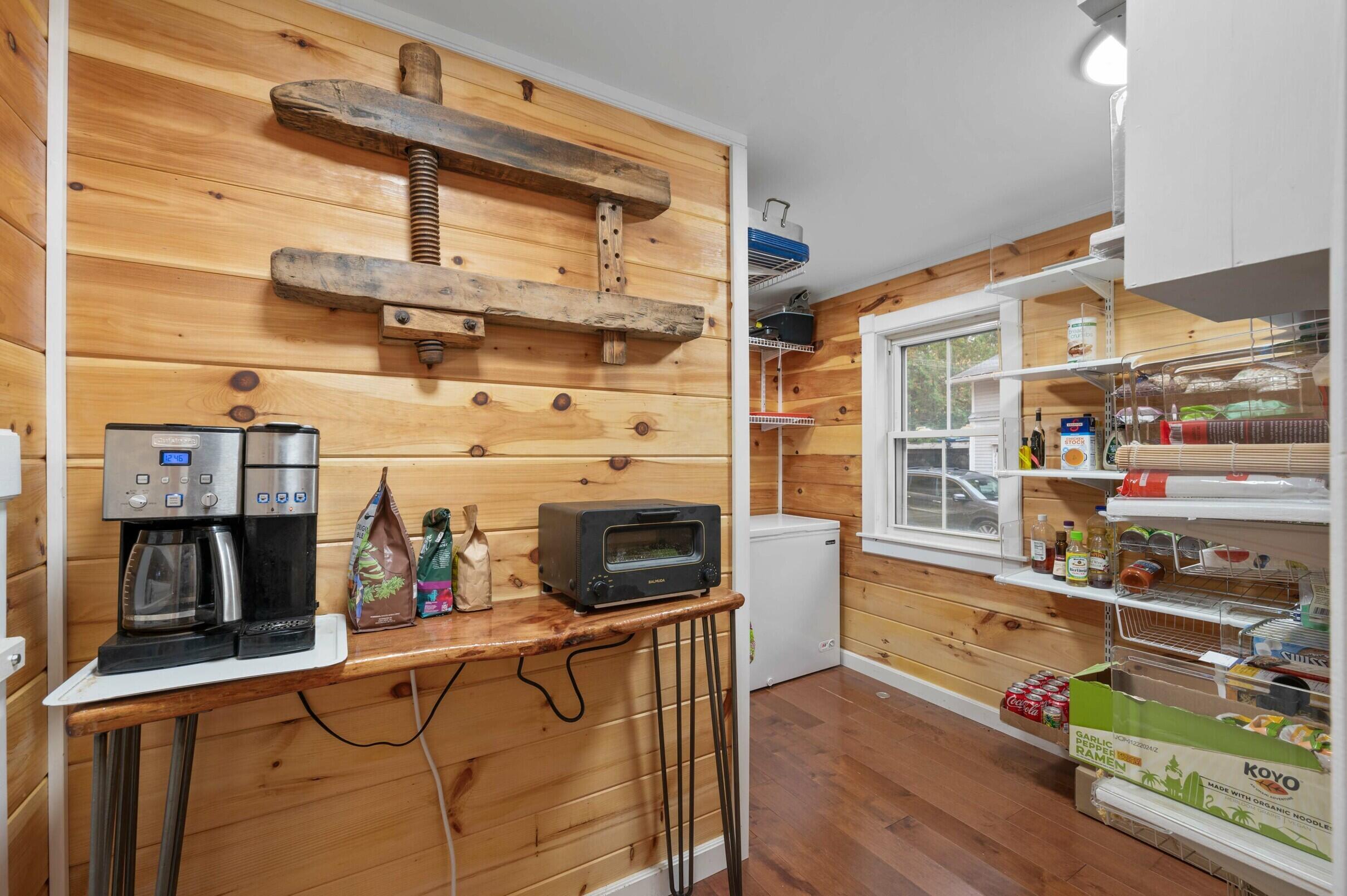 306 Maine Avenue, Farmingdale