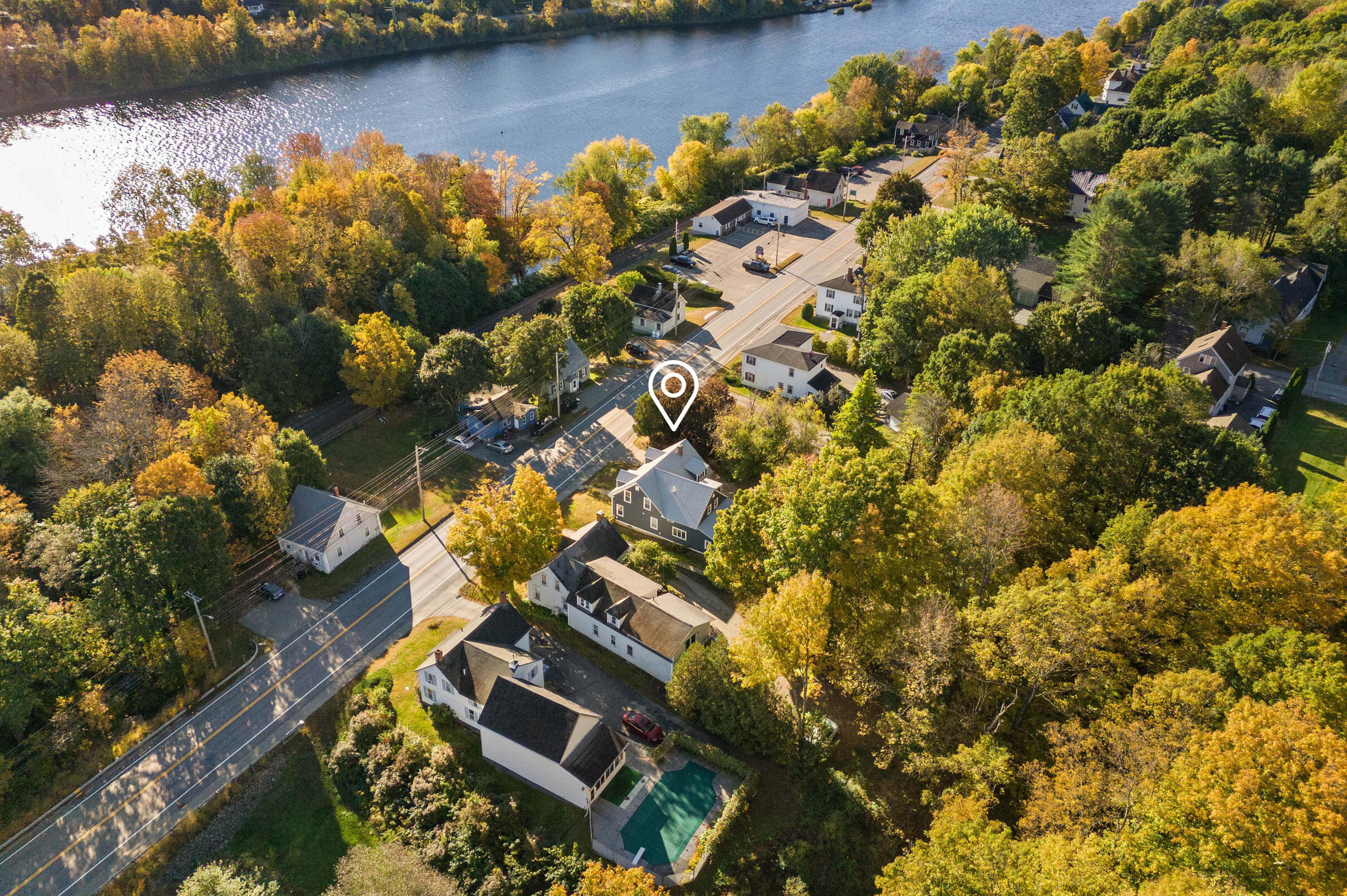 306 Maine Avenue, Farmingdale