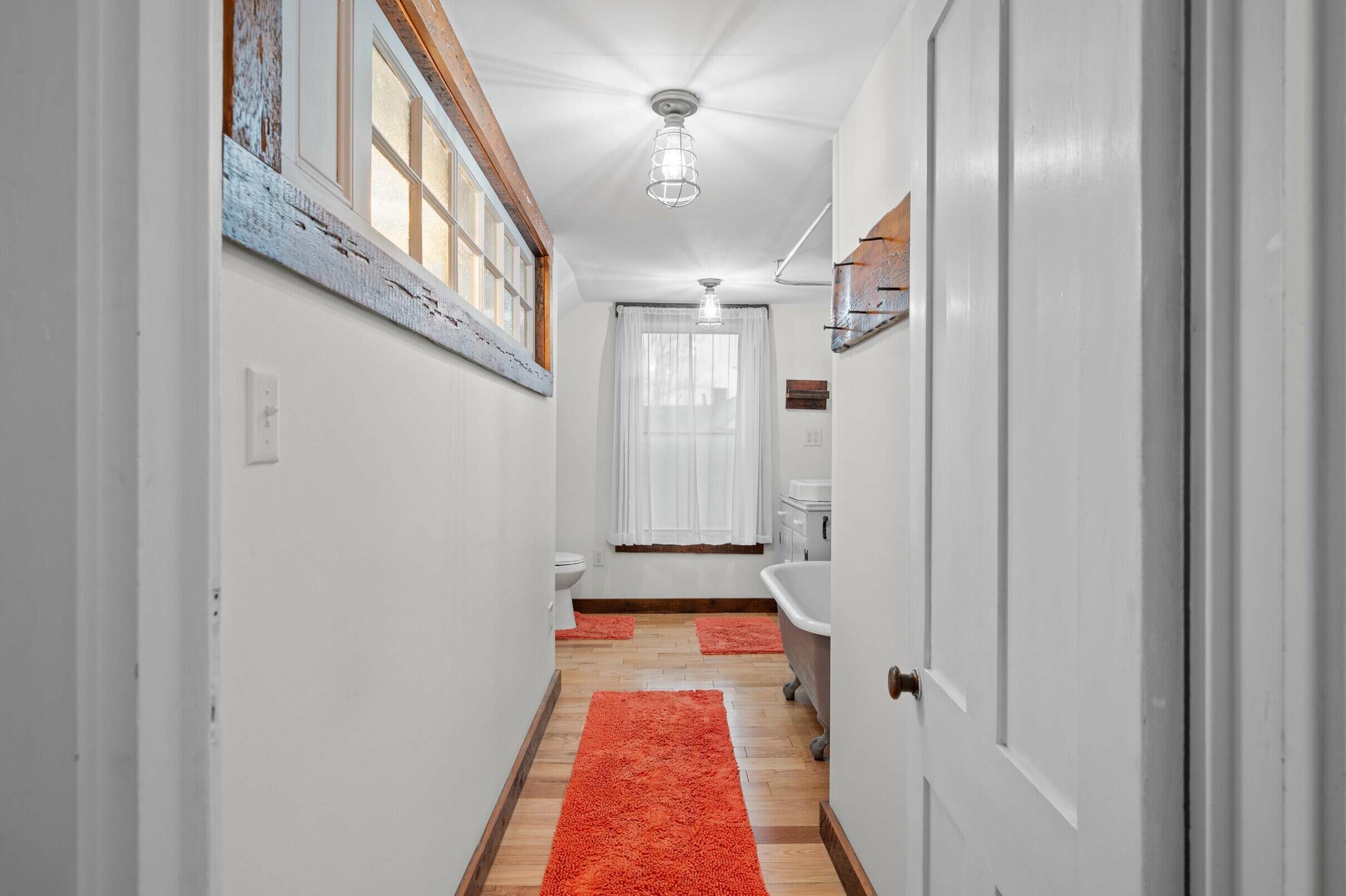 306 Maine Avenue, Farmingdale