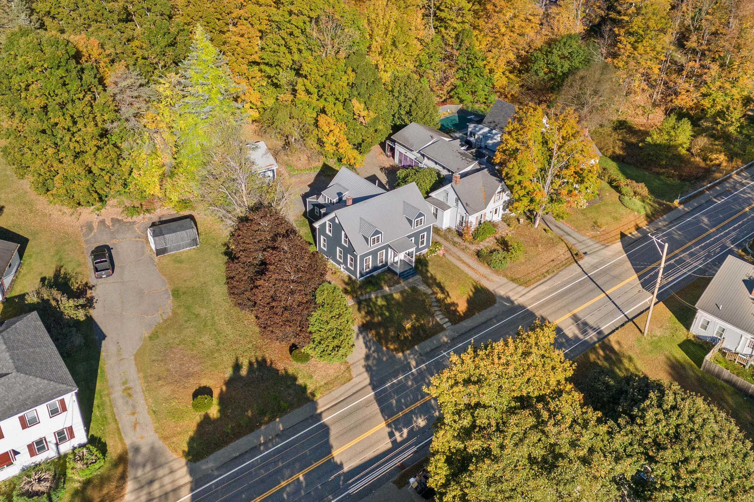 306 Maine Avenue, Farmingdale