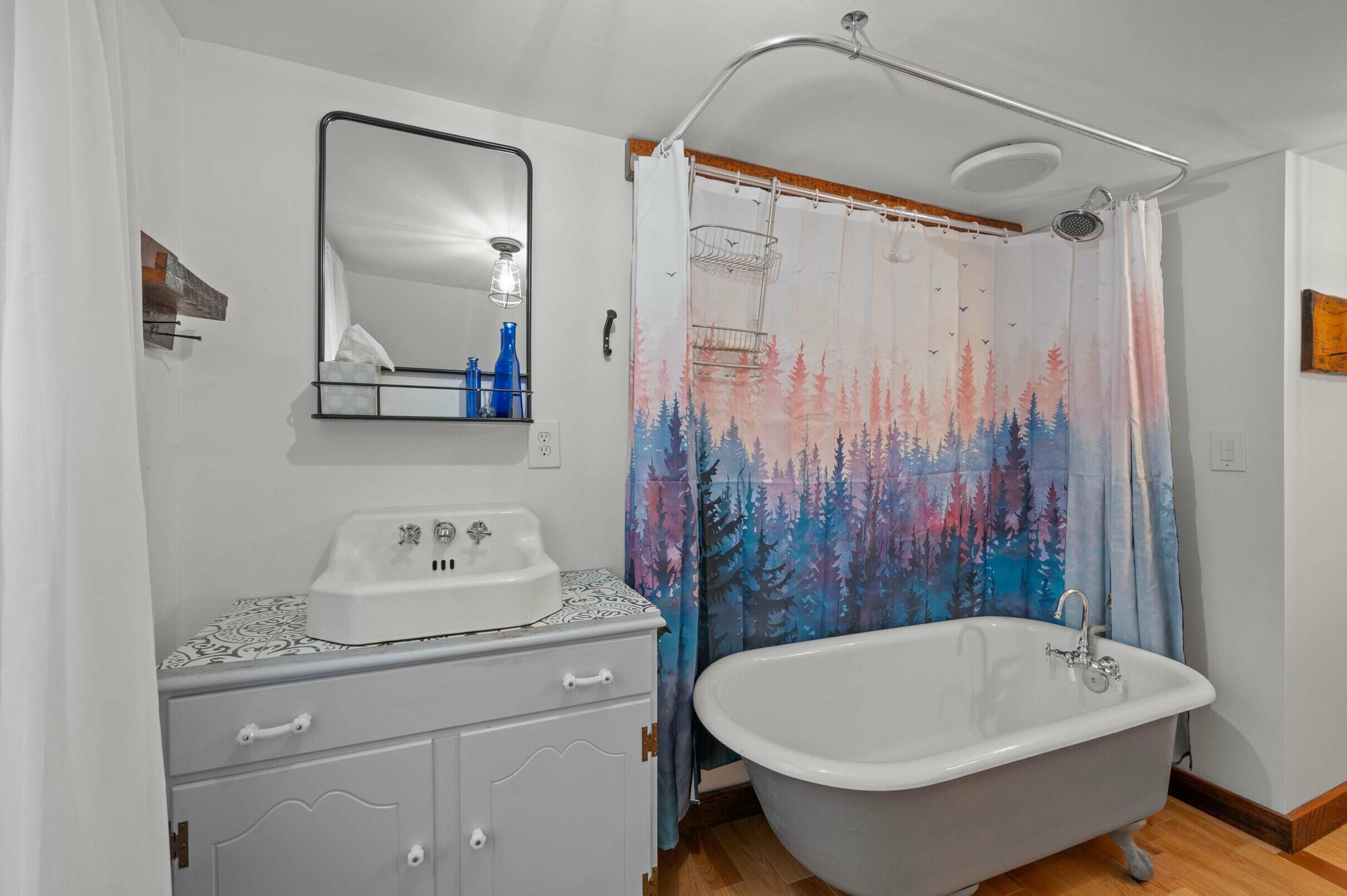 306 Maine Avenue, Farmingdale