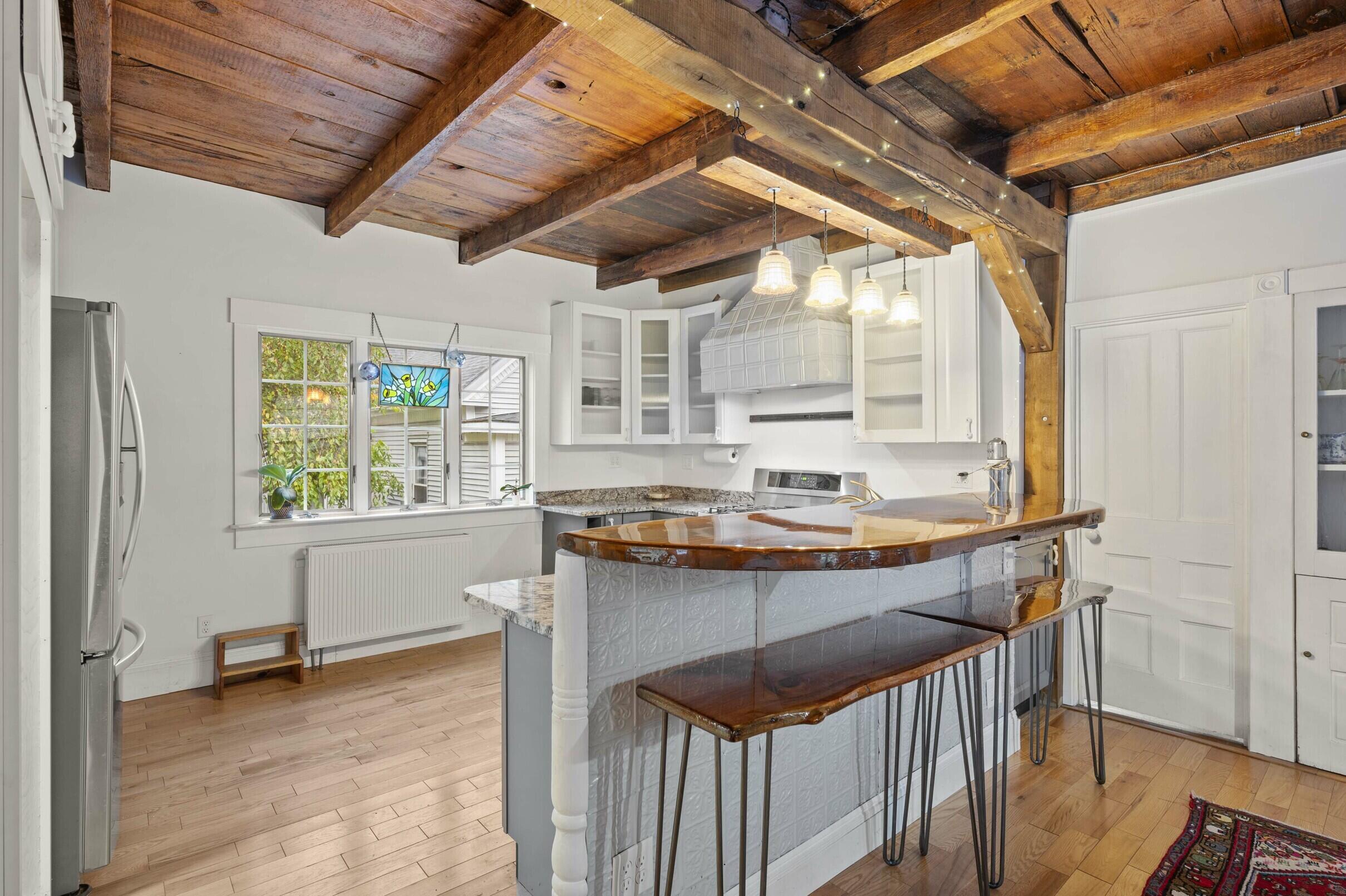 306 Maine Avenue, Farmingdale