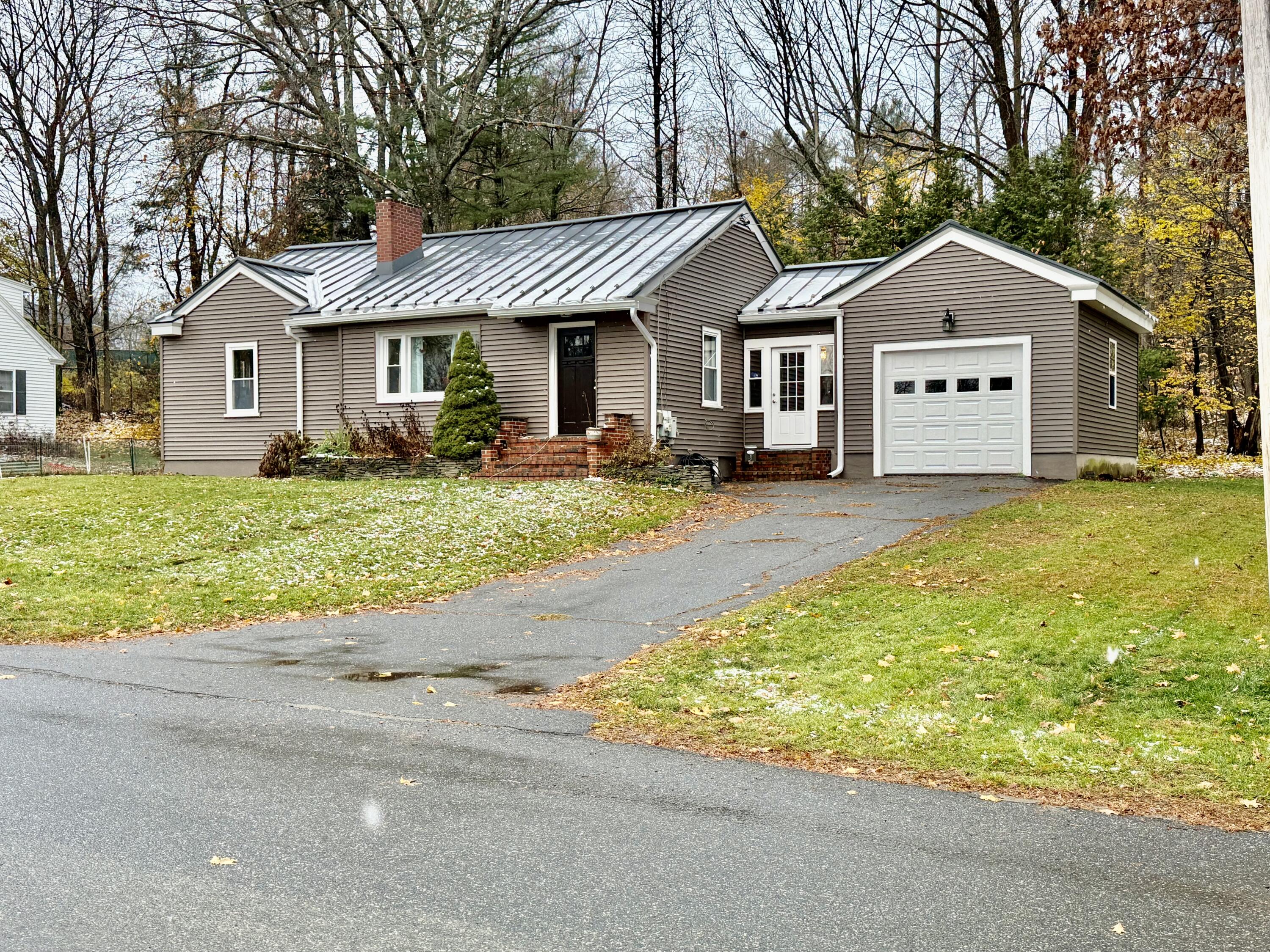 8 Lloyd Road