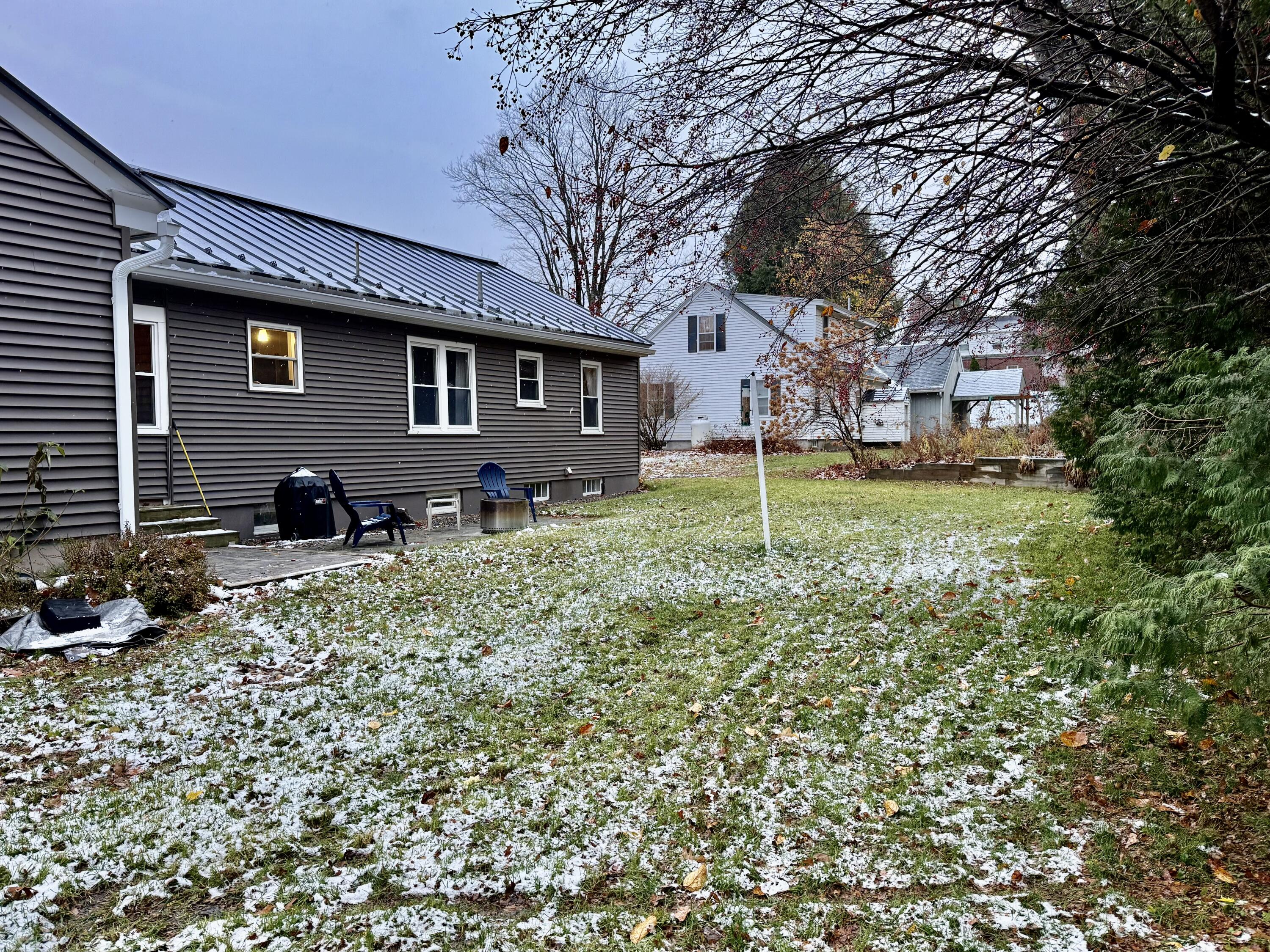 8 Lloyd Road