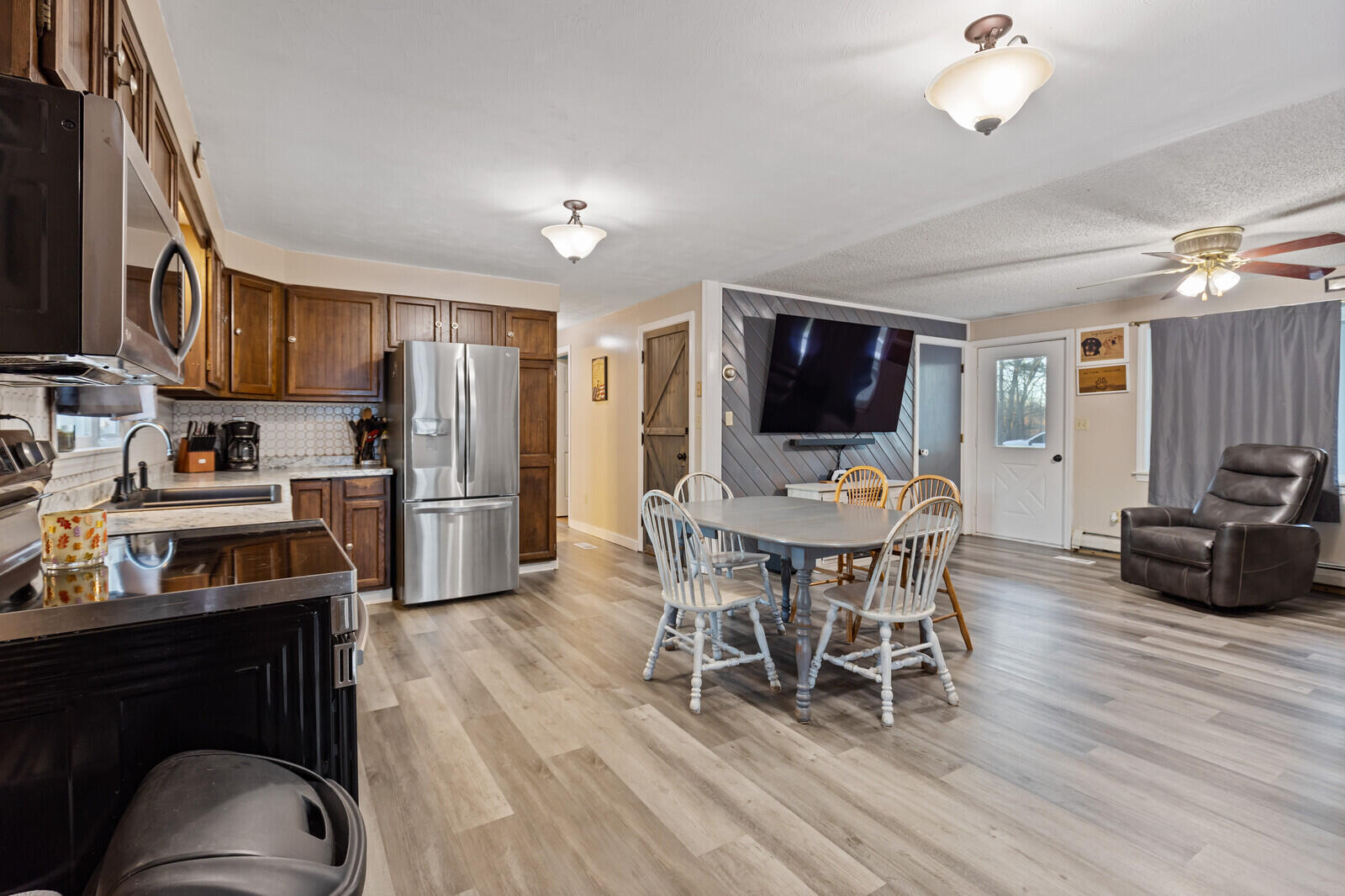 914 Bellsqueeze Road