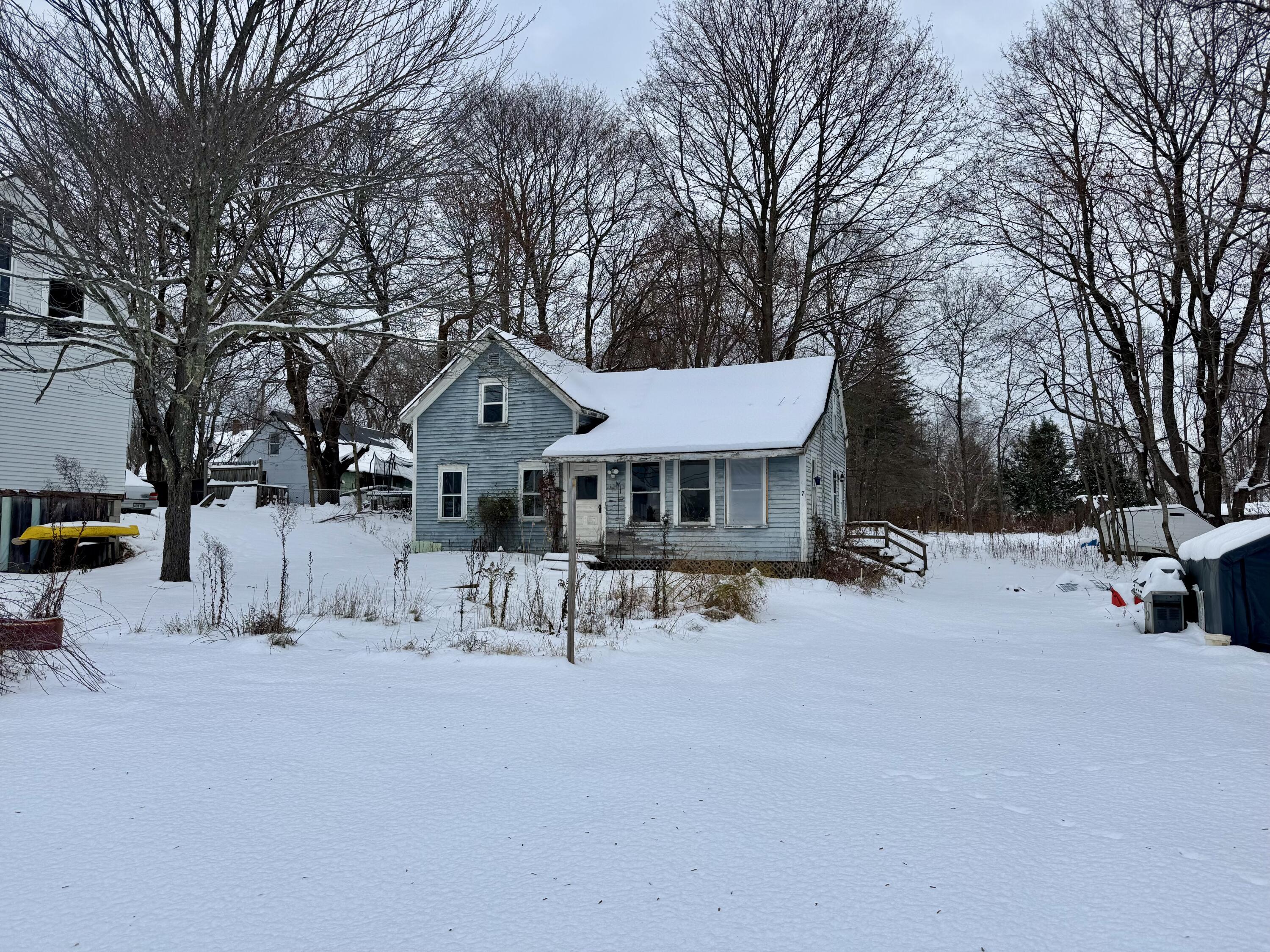 7 Grover Street