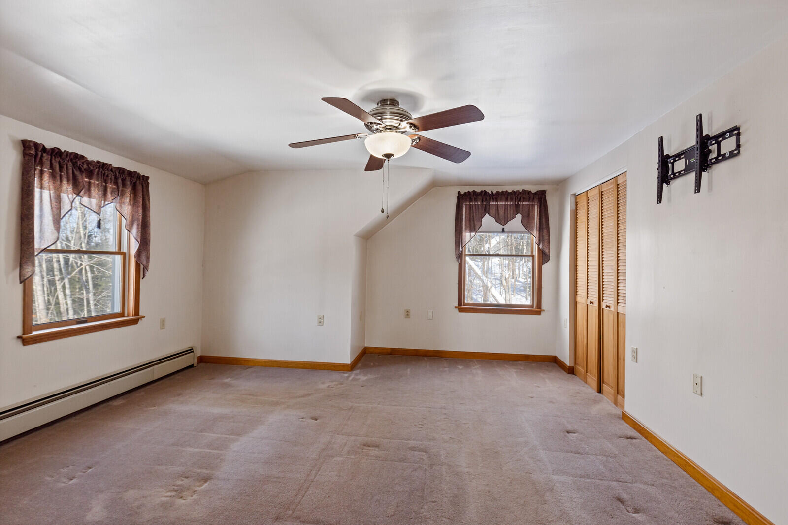 135 S Pond Road