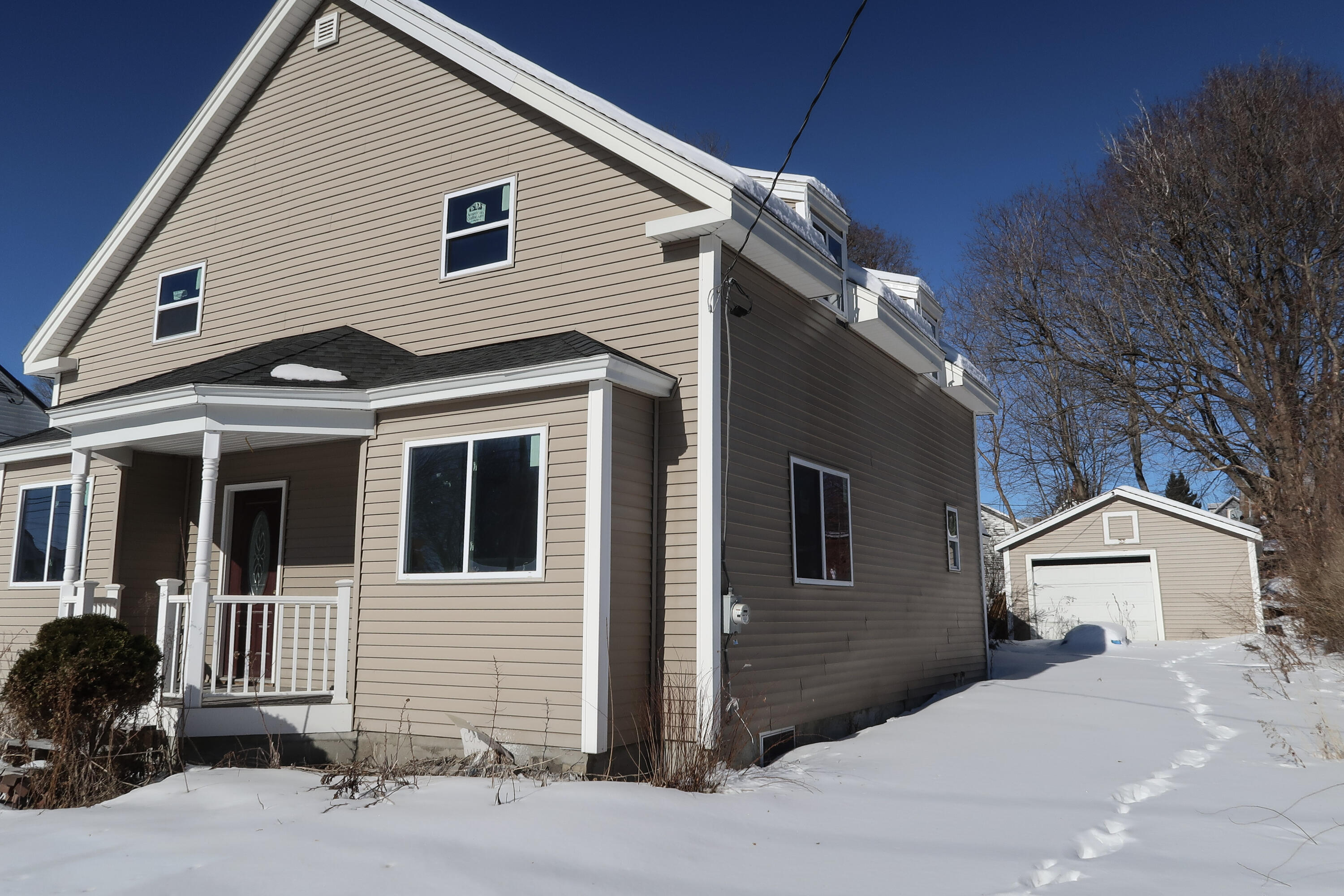 14 Heselton Street