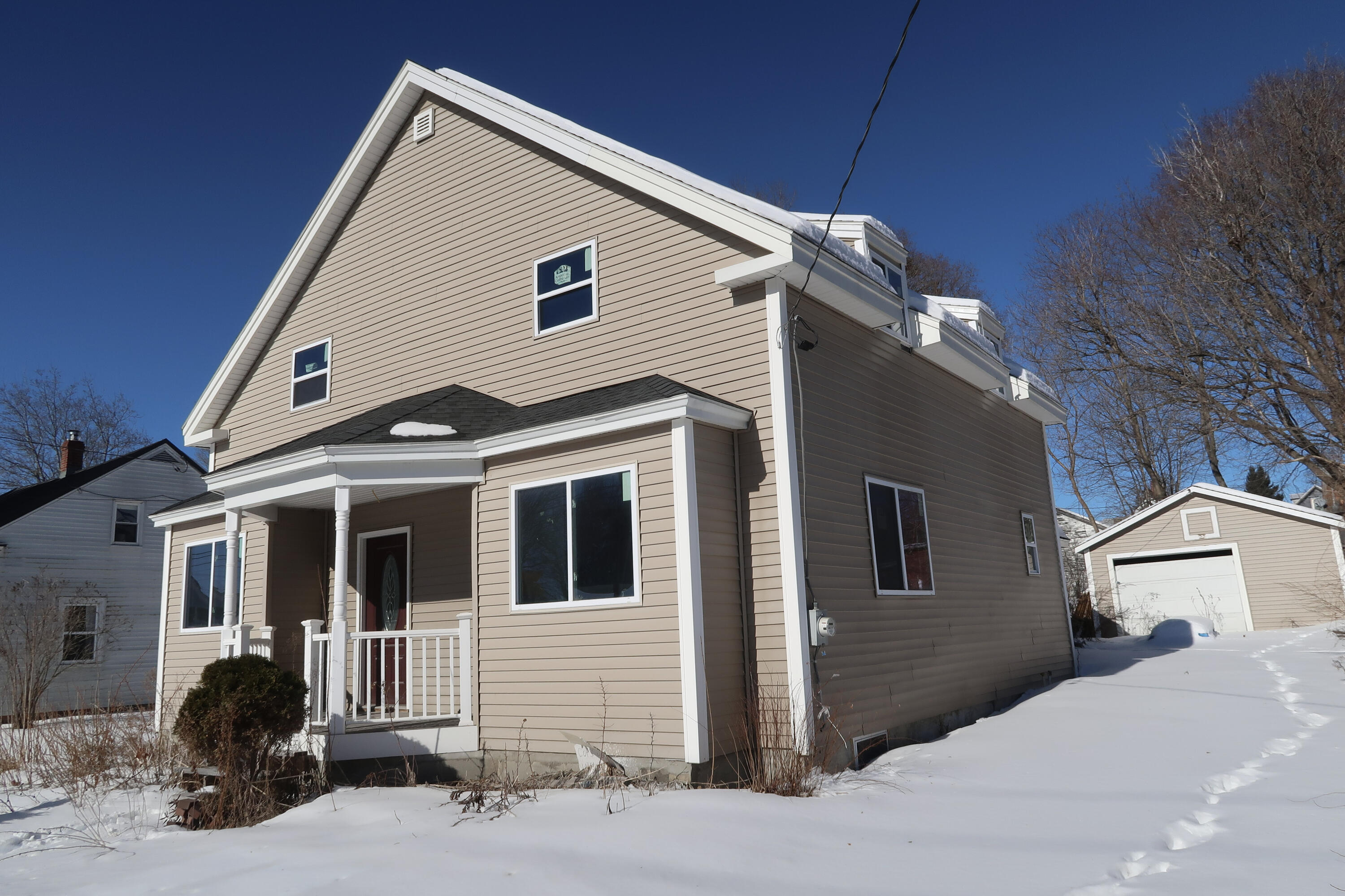 14 Heselton Street