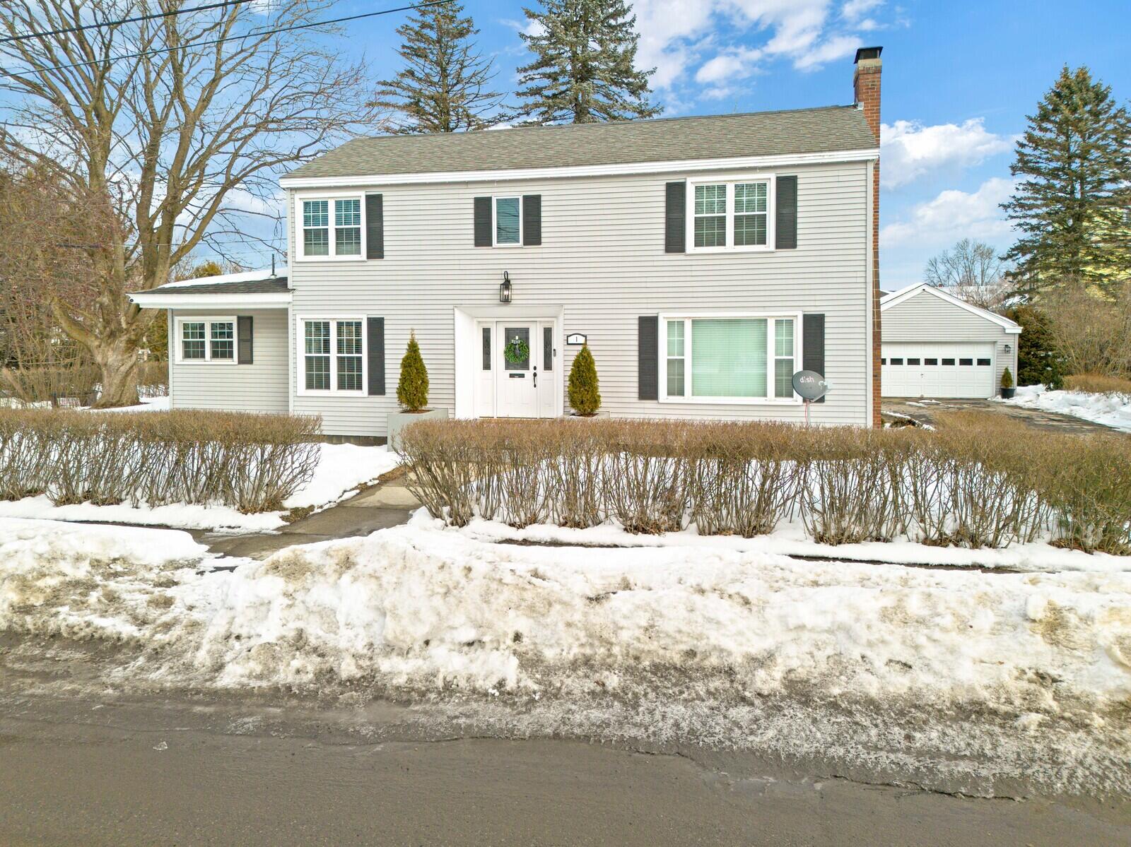 1 Williams Street
