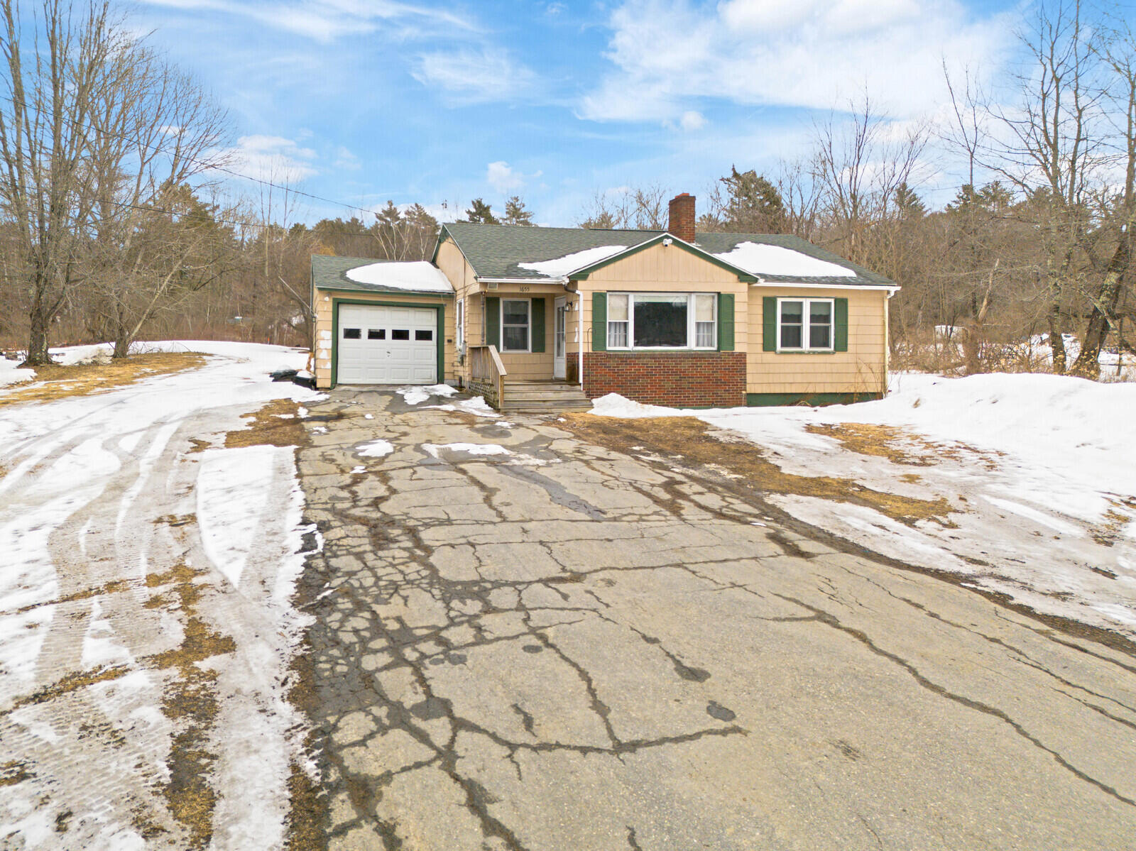 1655 River Road