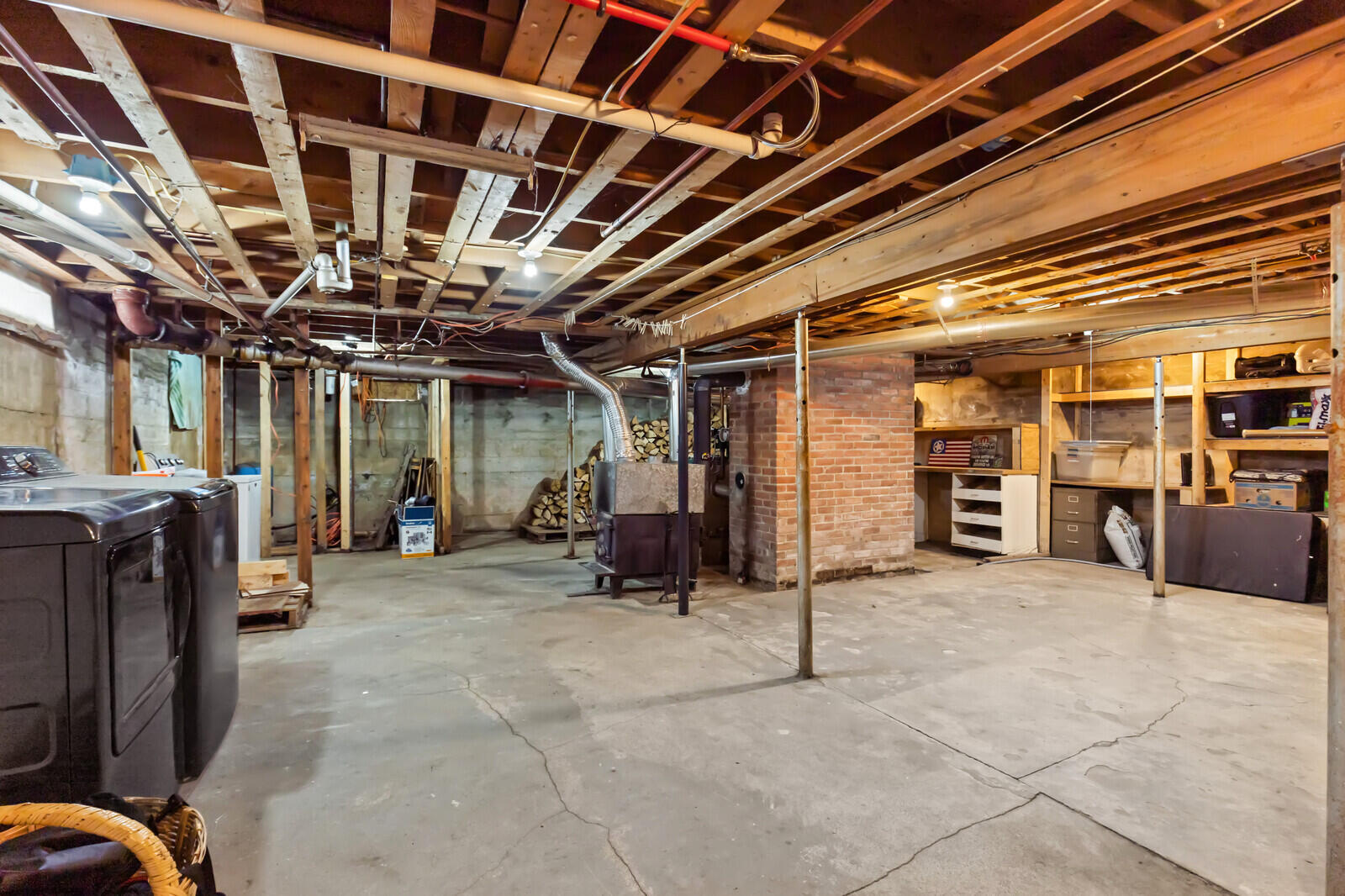 1655 River Road