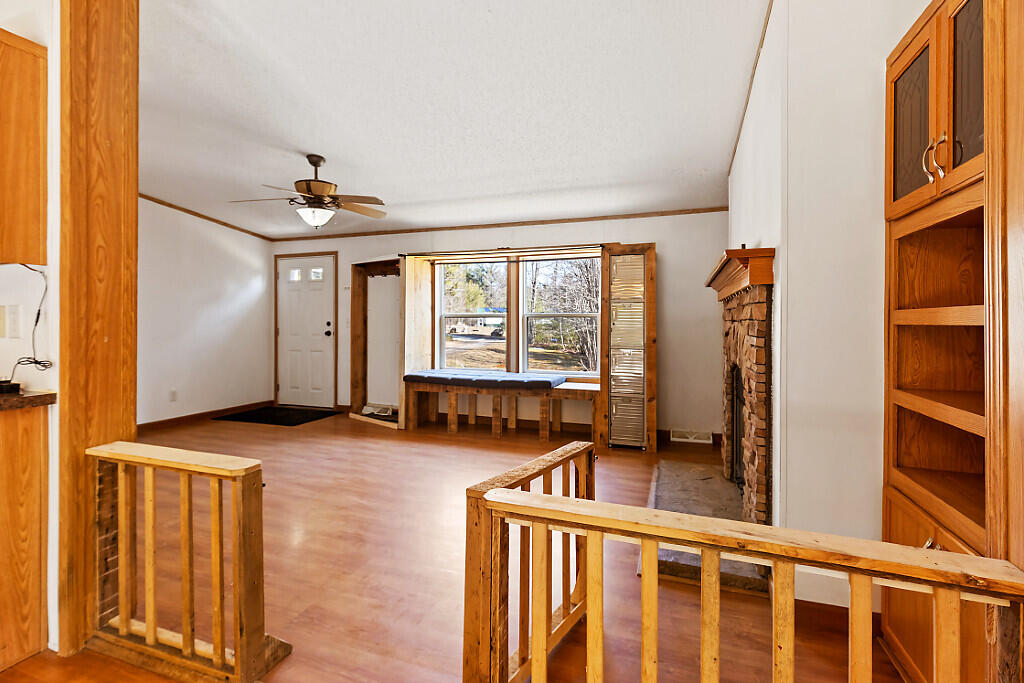 5 Forest Lane