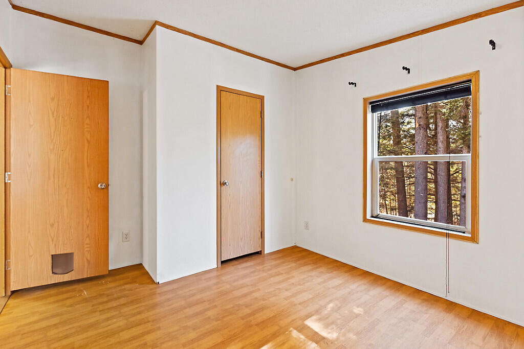 5 Forest Lane