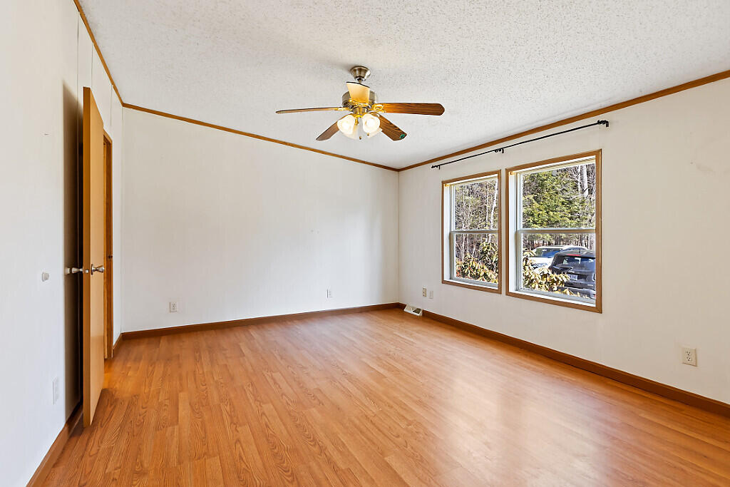 5 Forest Lane
