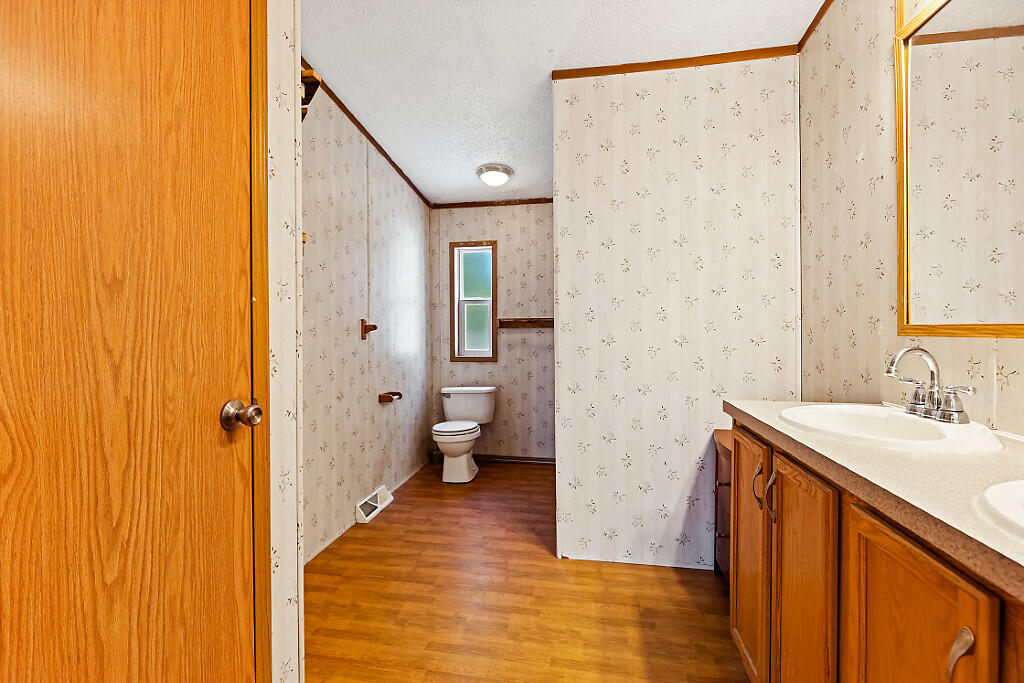 5 Forest Lane