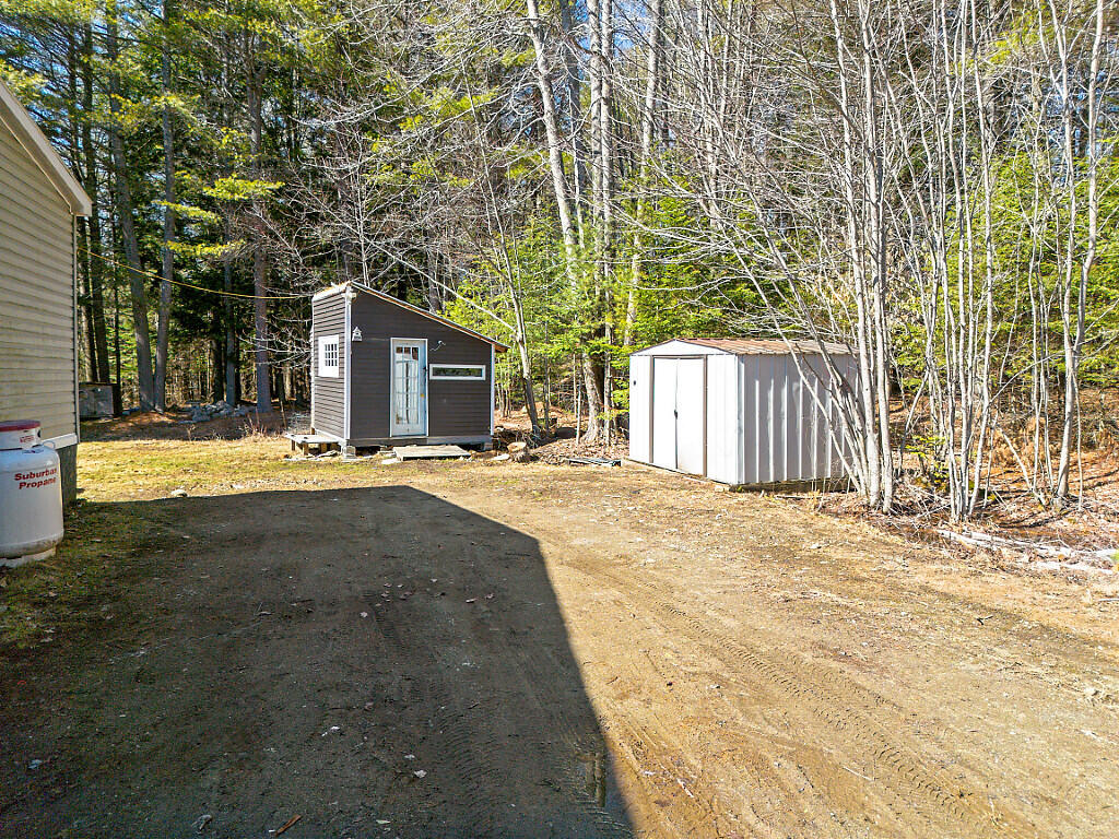 5 Forest Lane