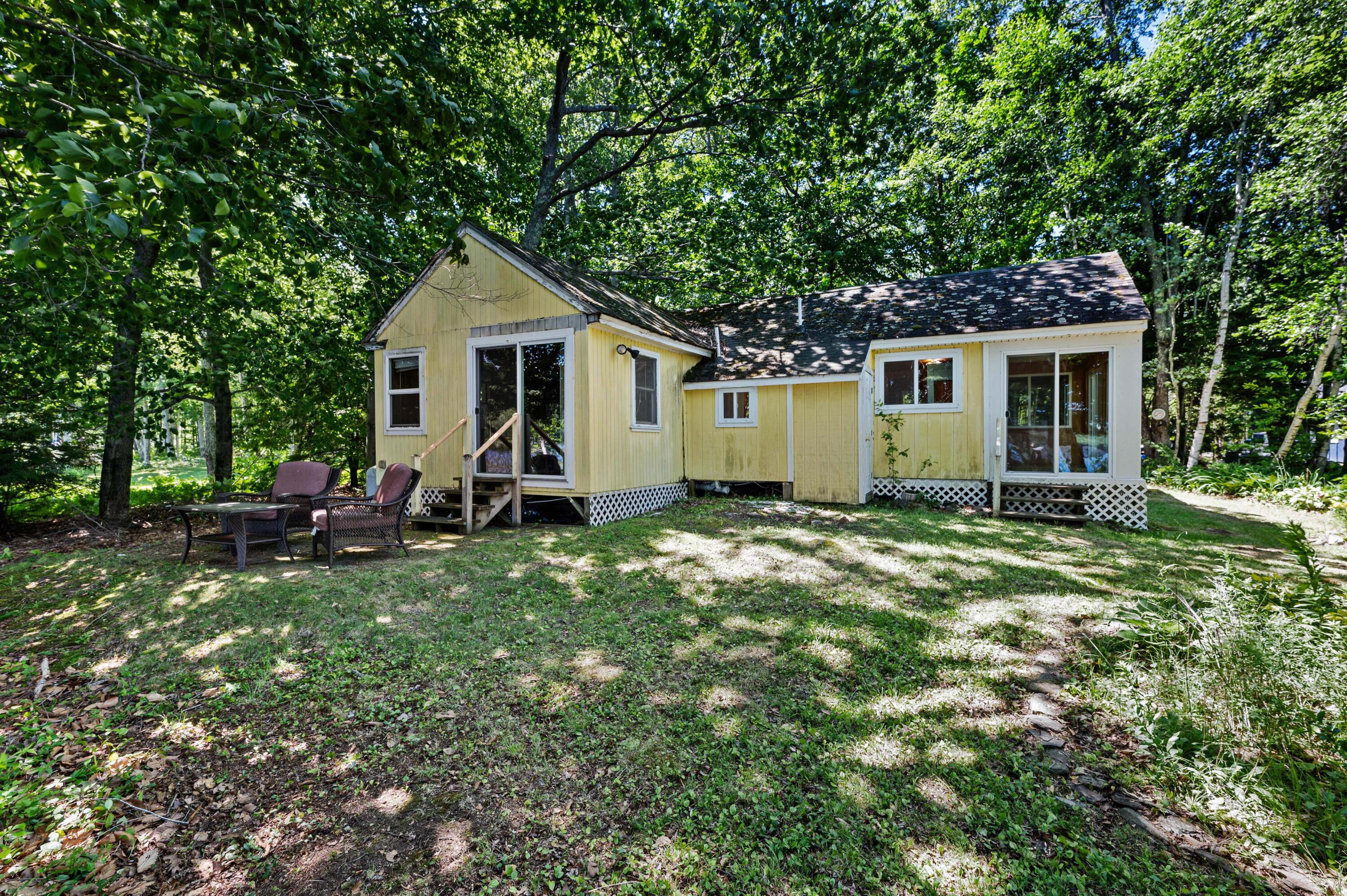 16 Maple Ridge Road