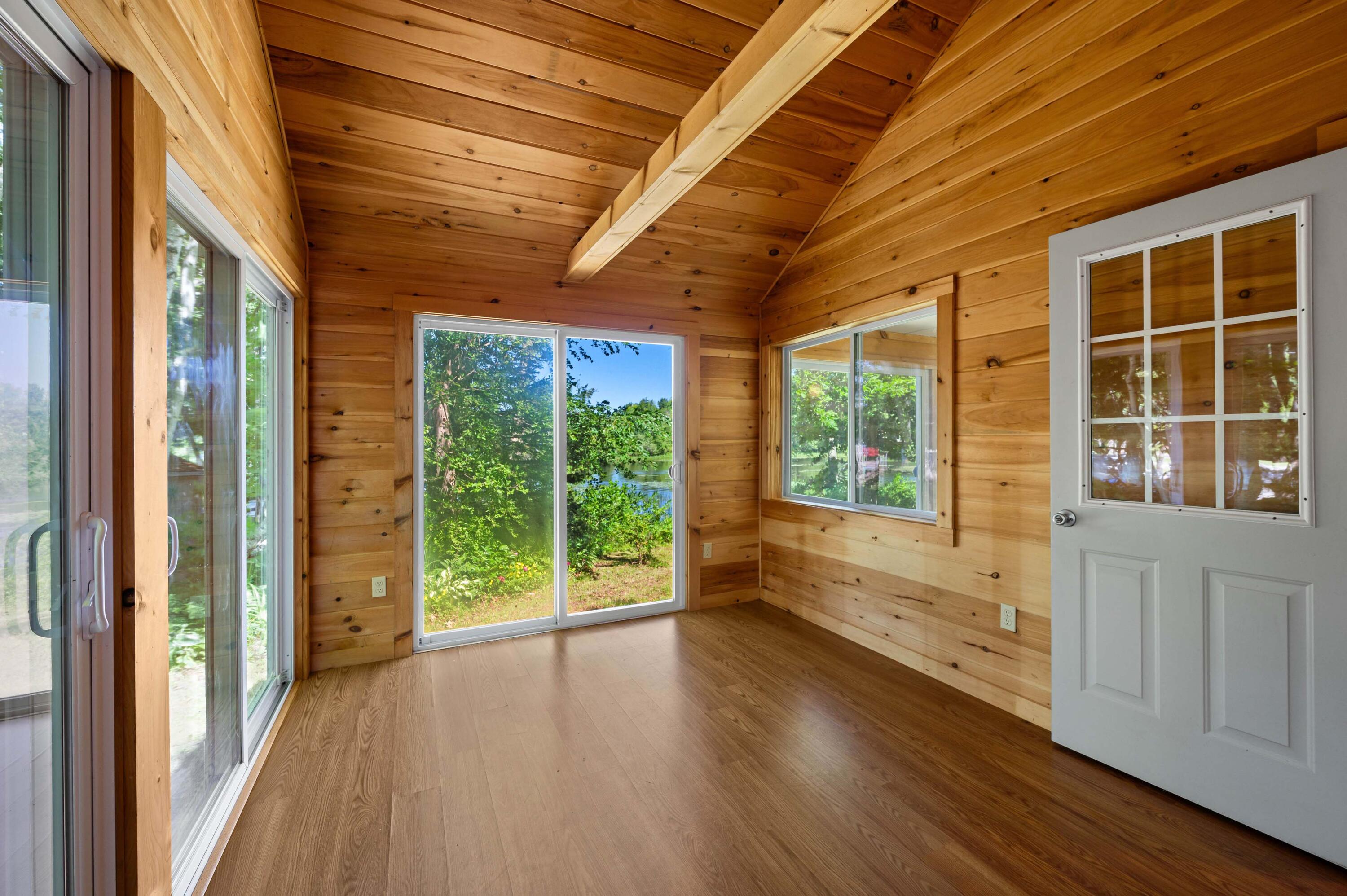 16 Maple Ridge Road