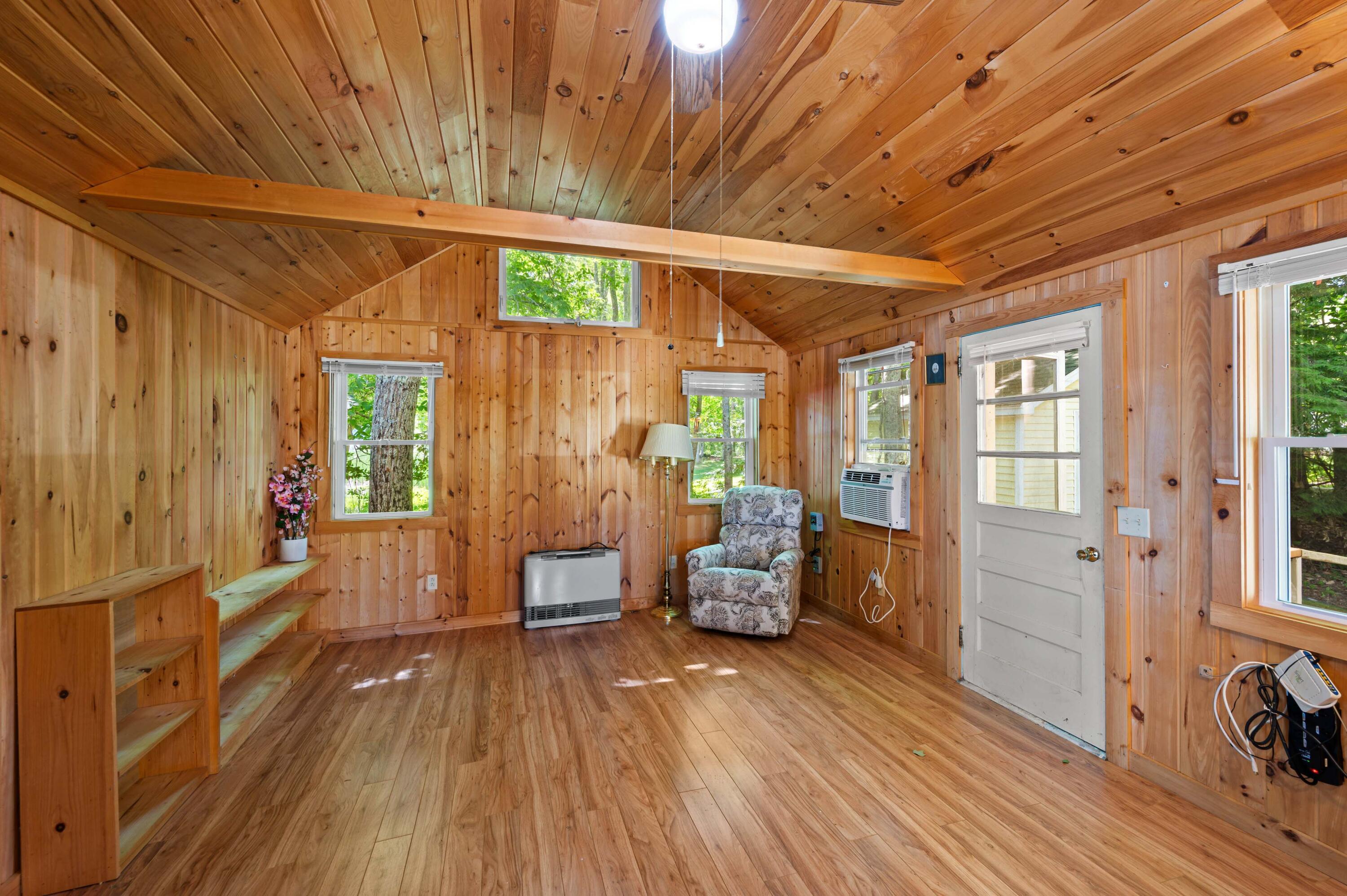 16 Maple Ridge Road