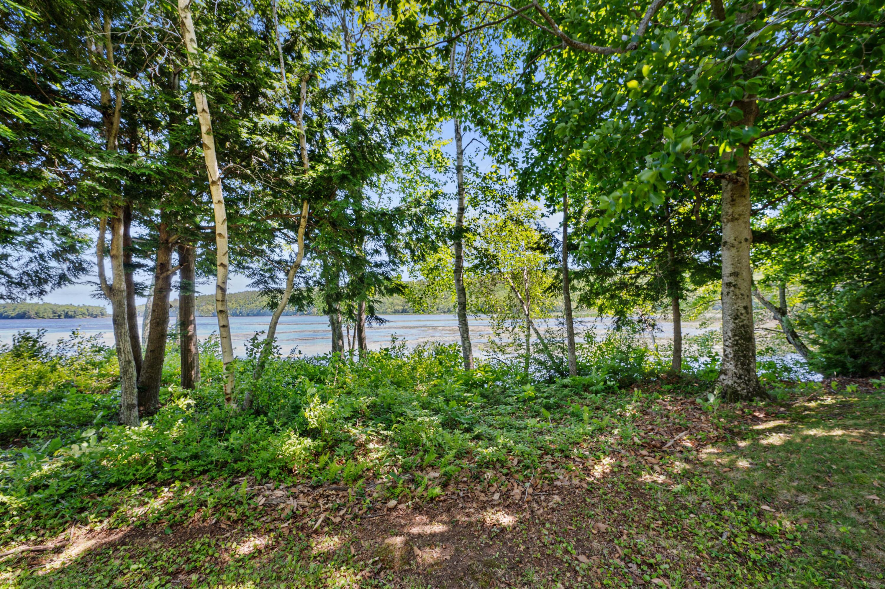 16 Maple Ridge Road