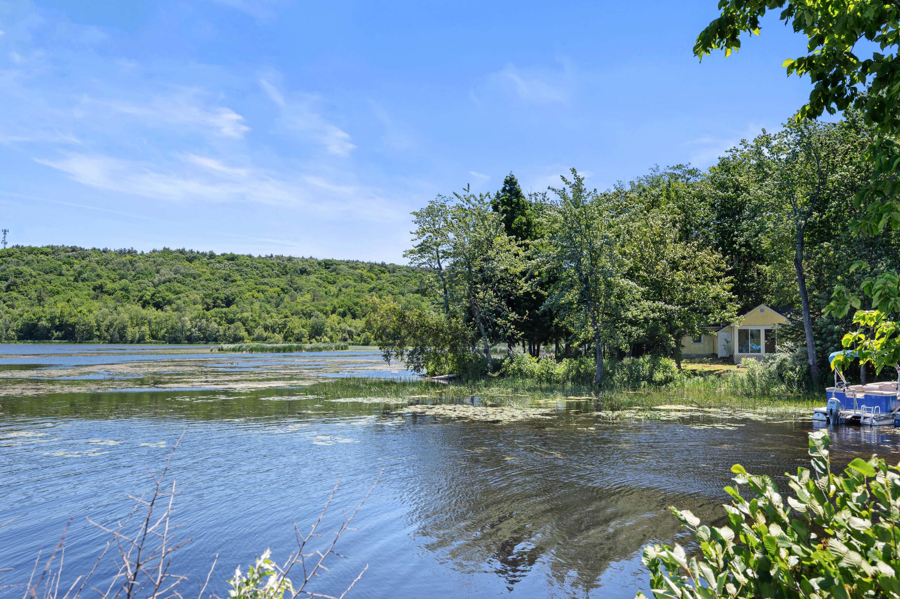 16 Maple Ridge Road