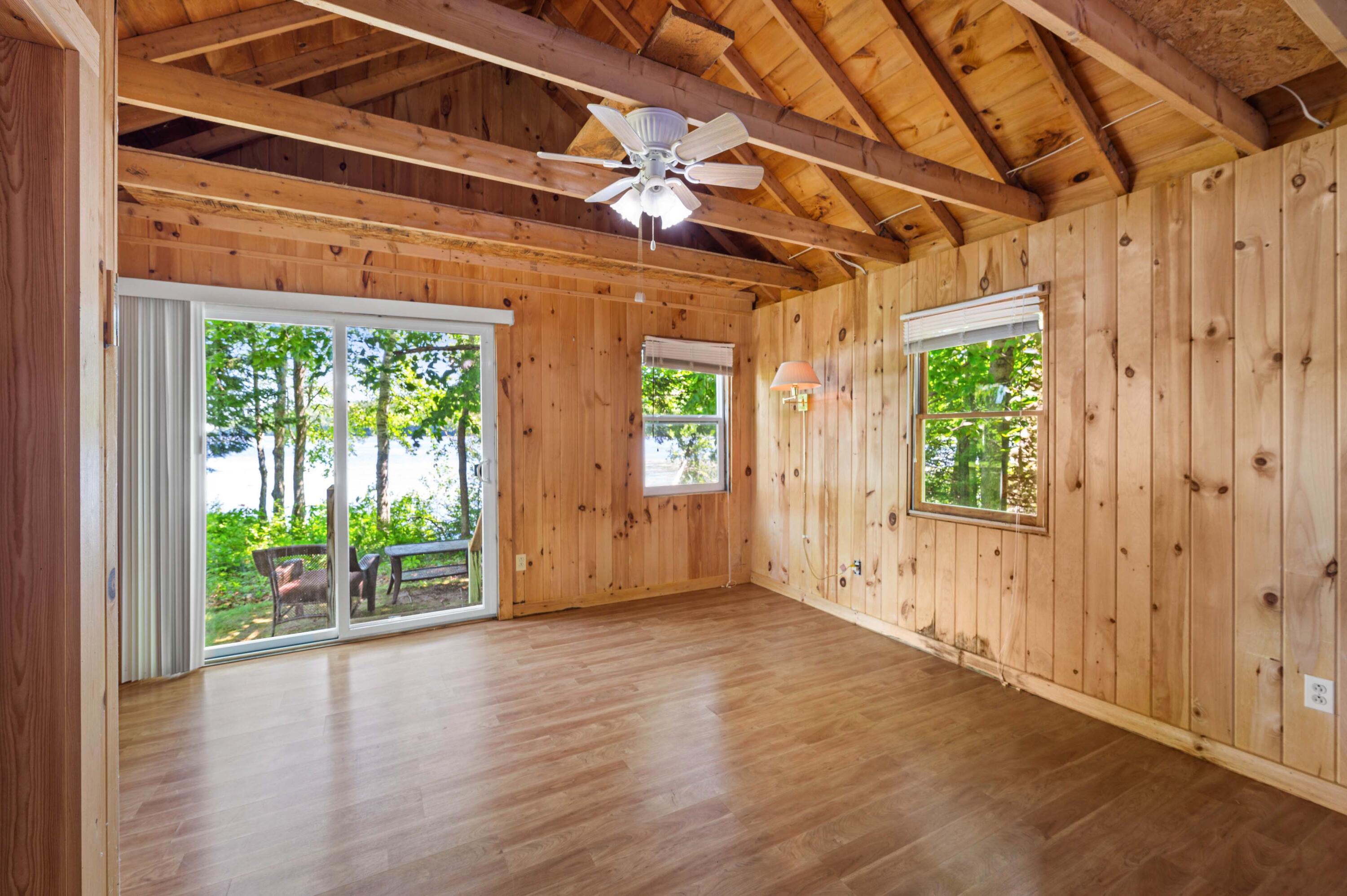 16 Maple Ridge Road