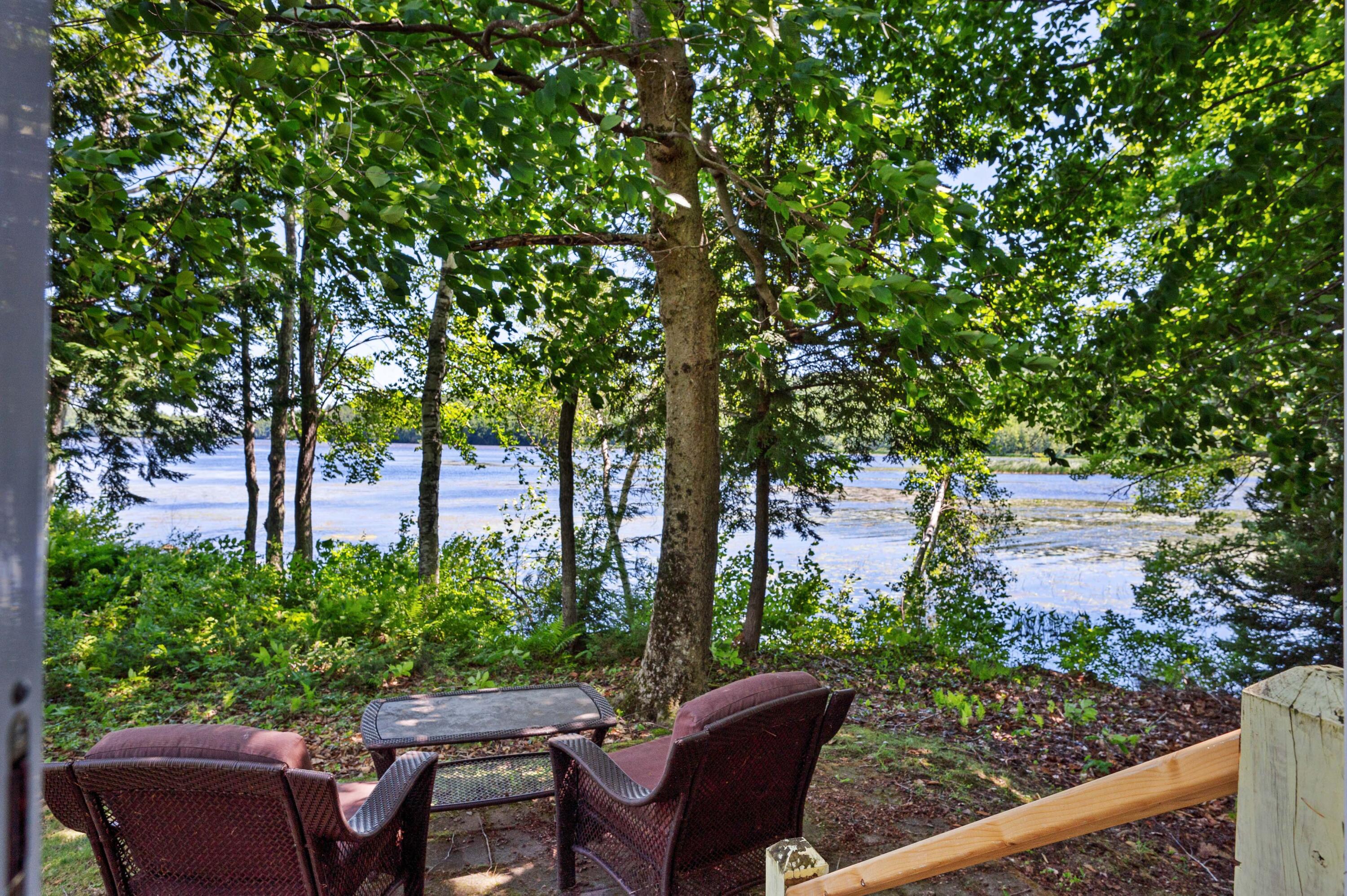 16 Maple Ridge Road