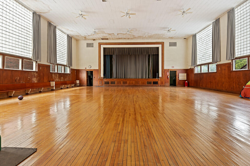 19-21 High Street