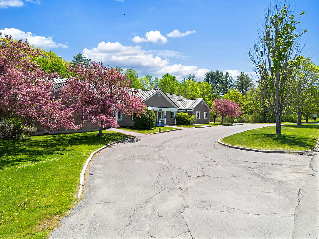 24 Chase Avenue