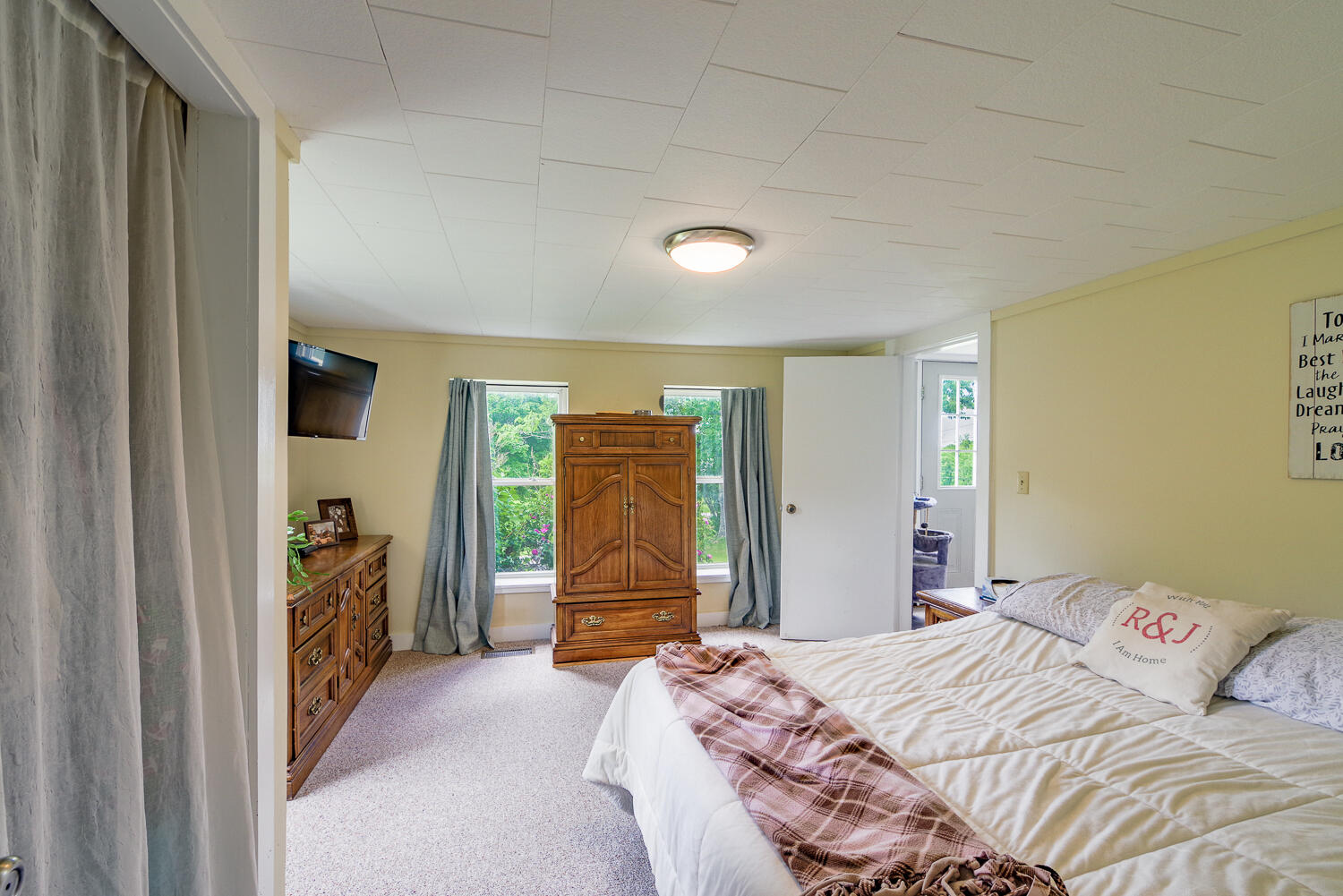 275 Newburgh Road