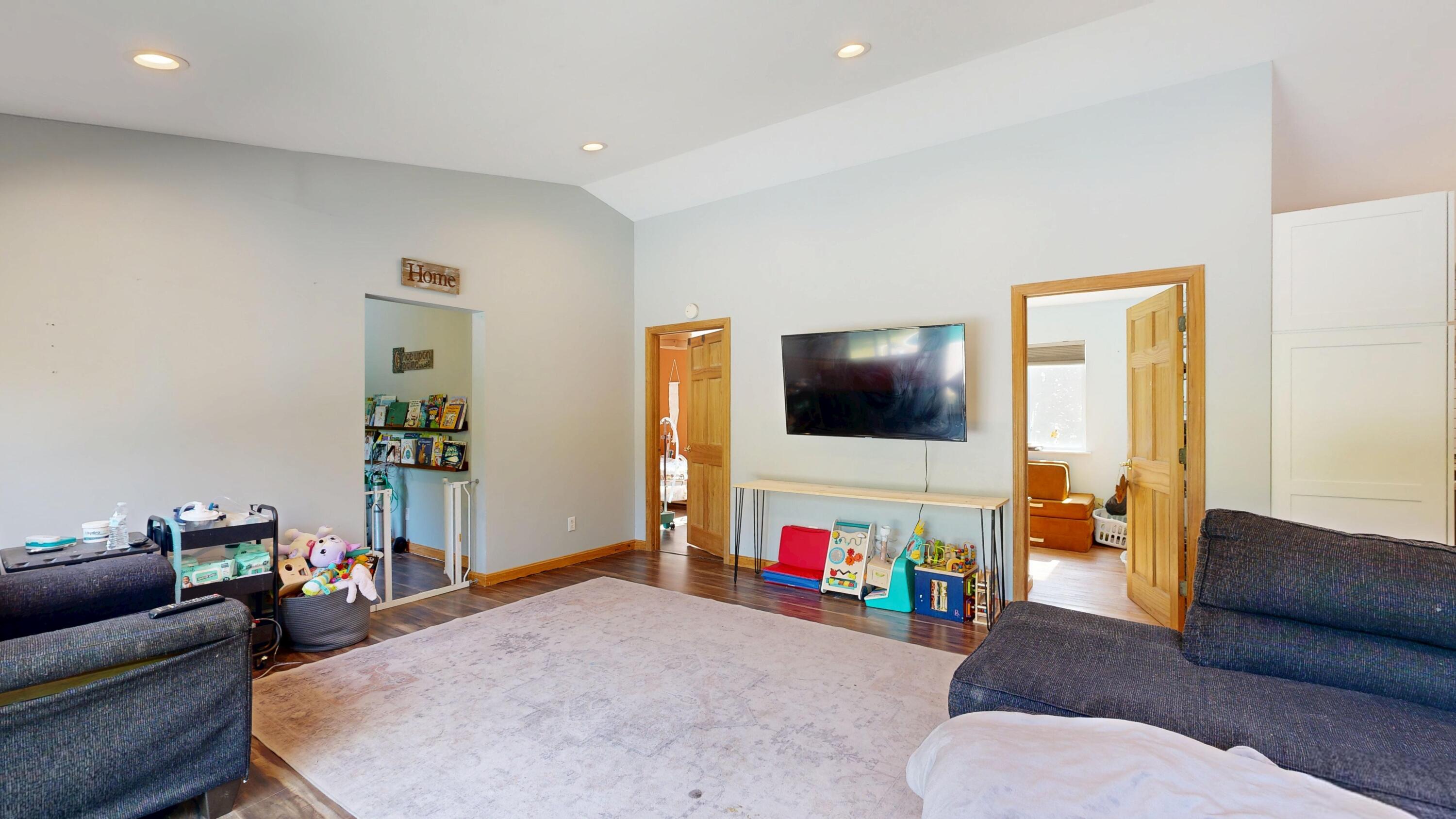 1152 Manchester Road