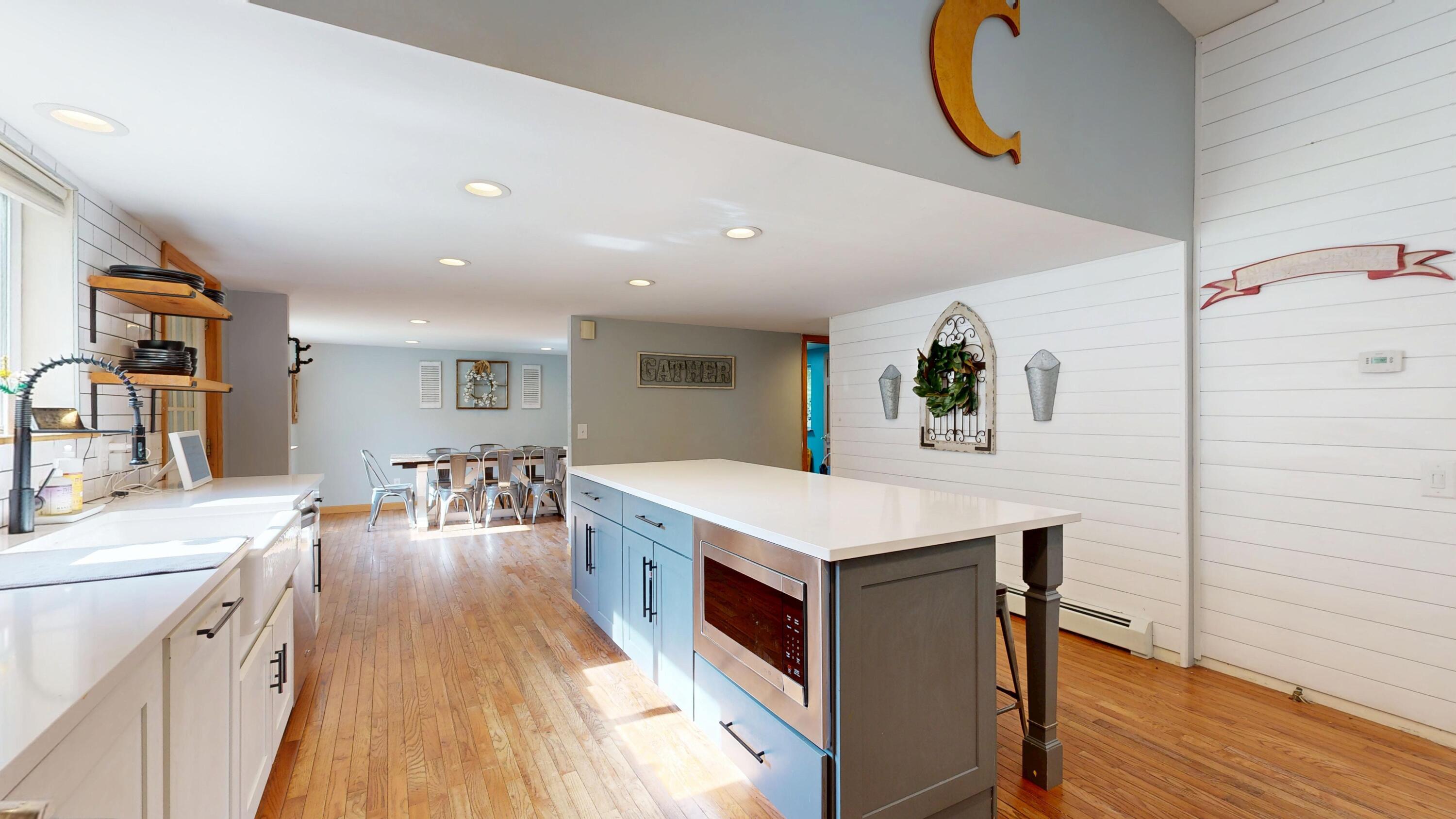 1152 Manchester Road