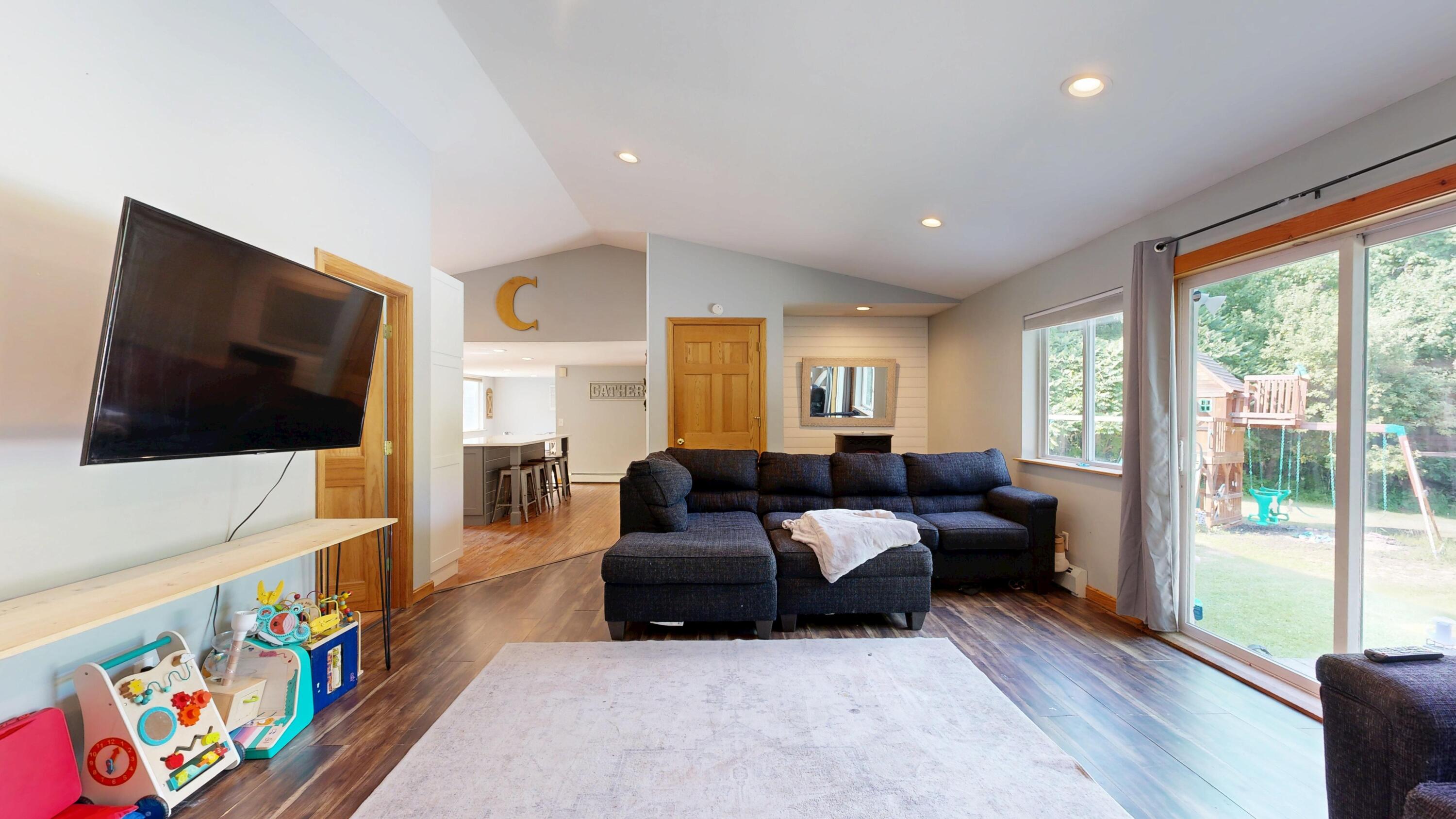 1152 Manchester Road
