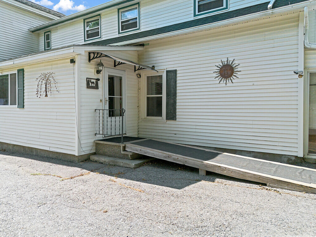 19 Spring Street