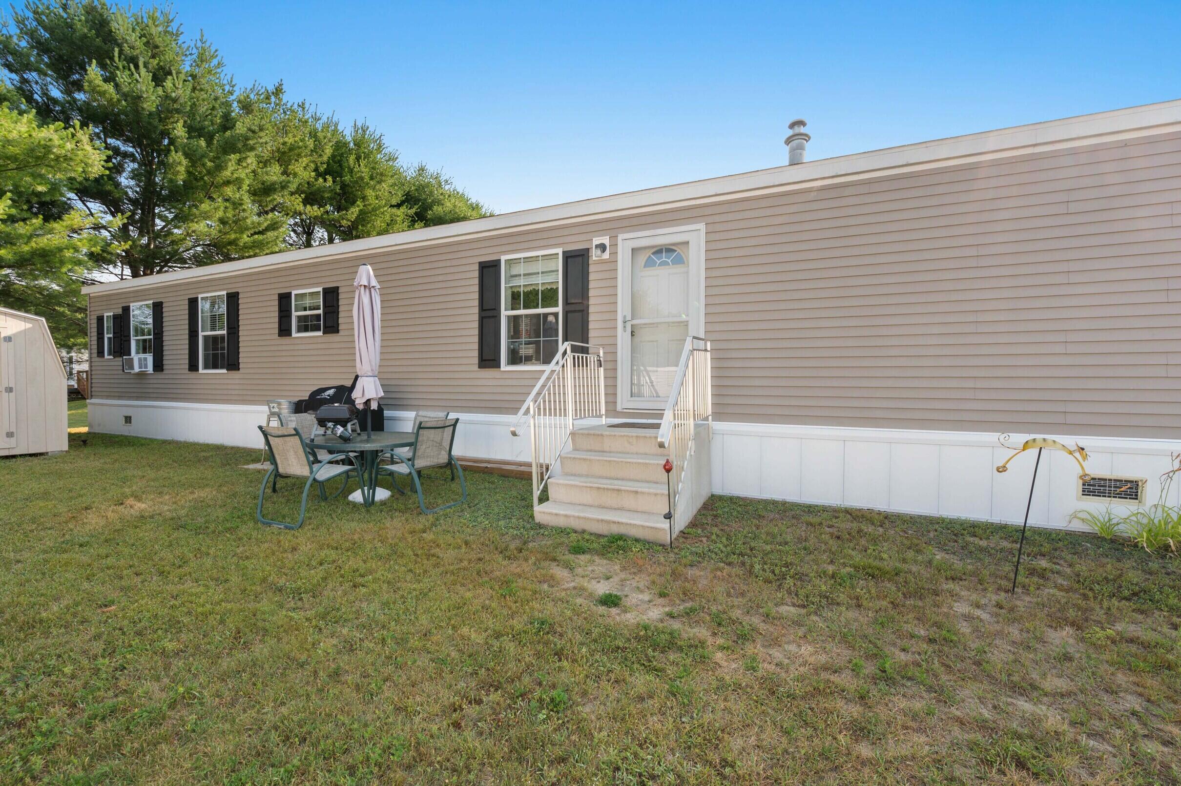 21 Purington Avenue