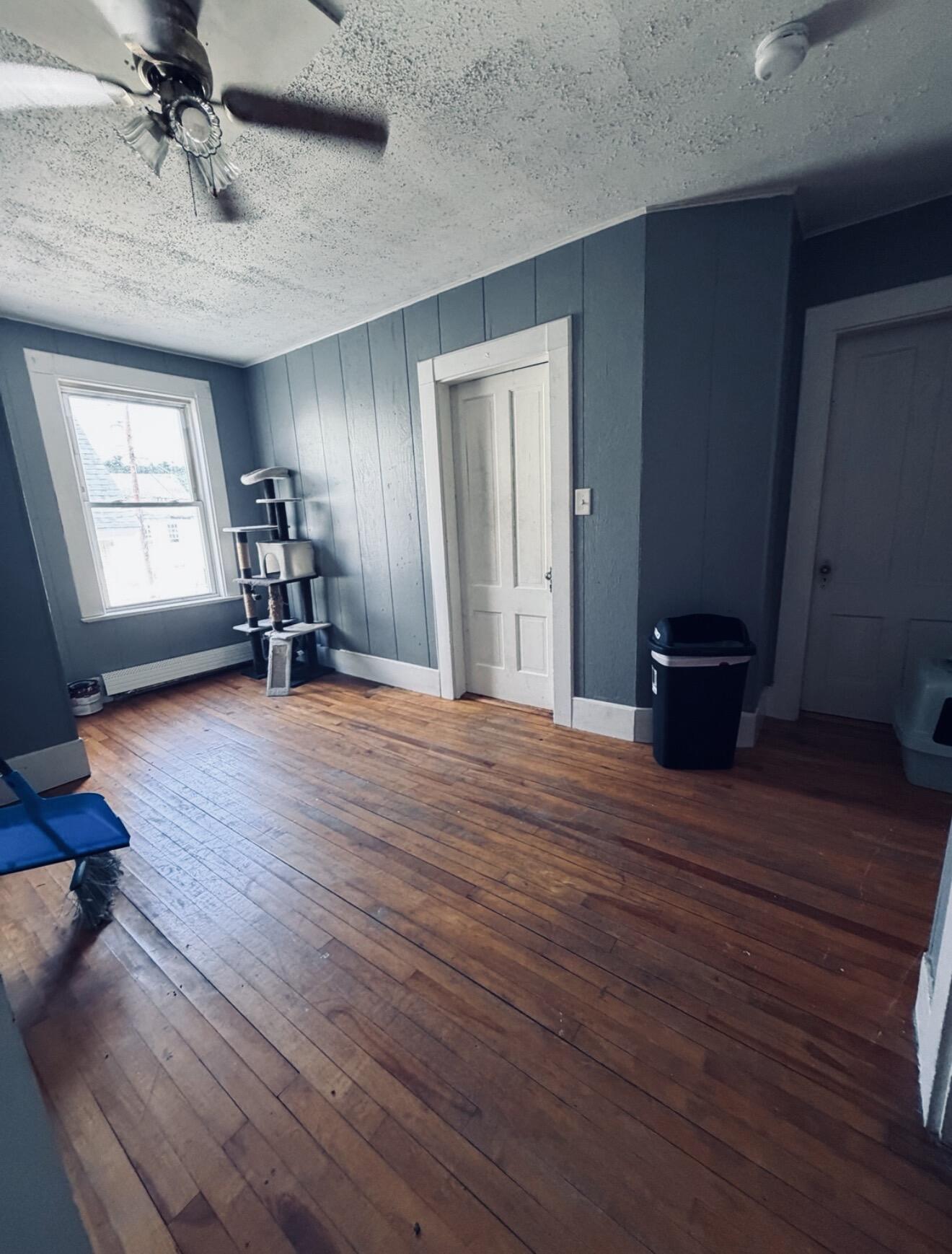 19/21 Elm Street