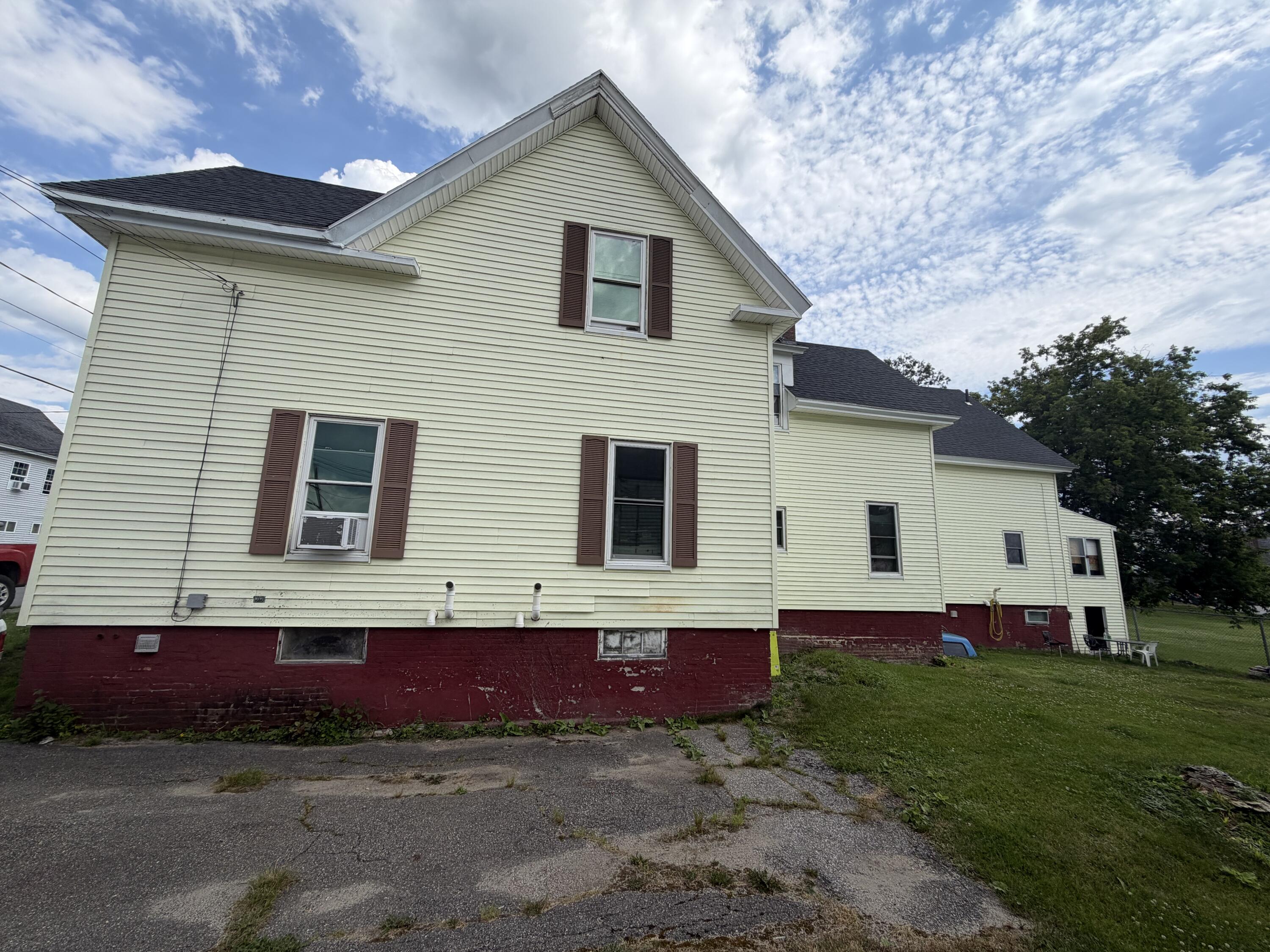 19/21 Elm Street