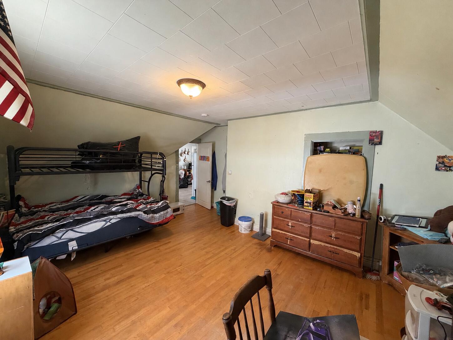 19/21 Elm Street