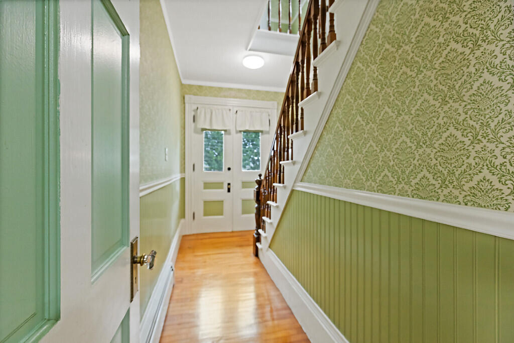 31 Hussey Road