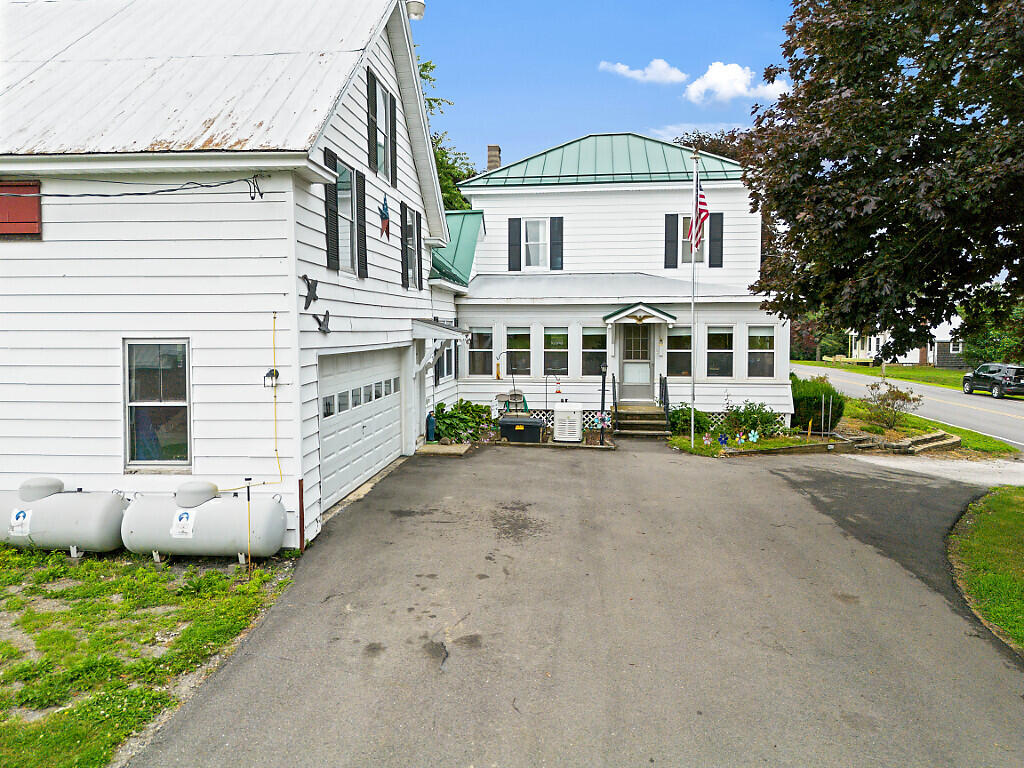 31 Hussey Road