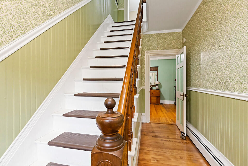 31 Hussey Road