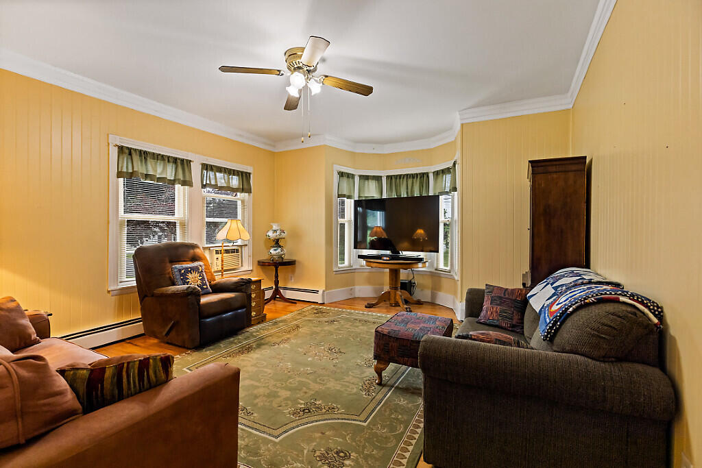 31 Hussey Road