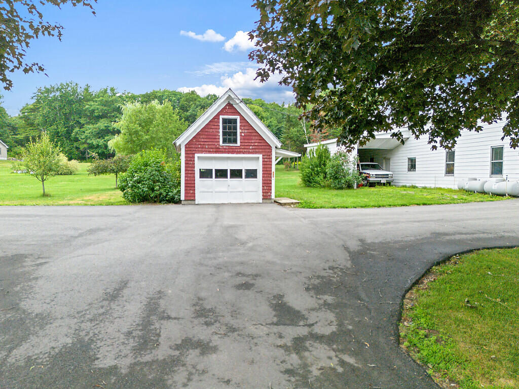 31 Hussey Road