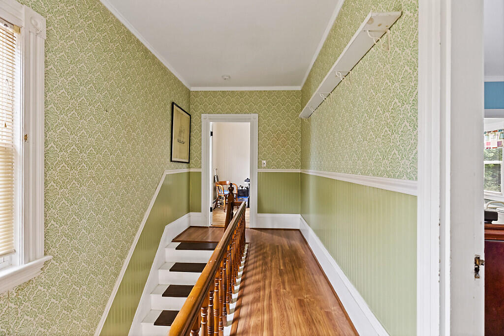 31 Hussey Road