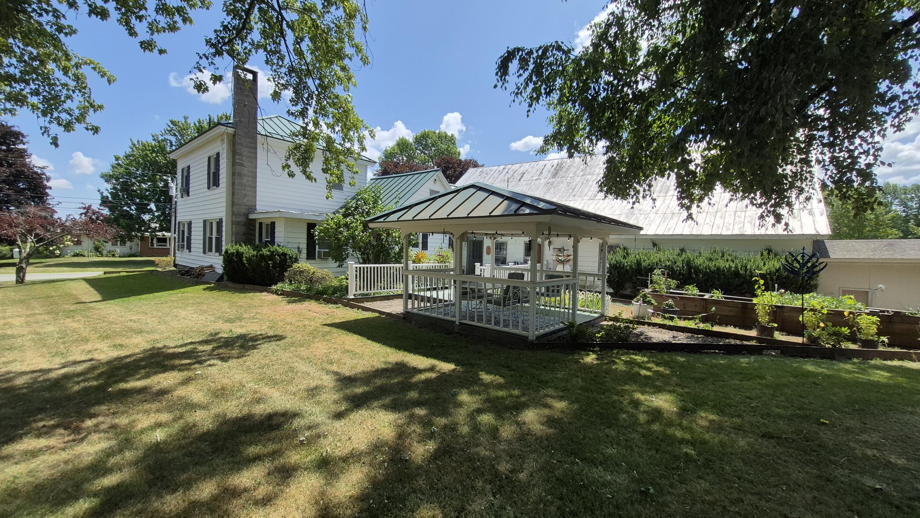 31 Hussey Road