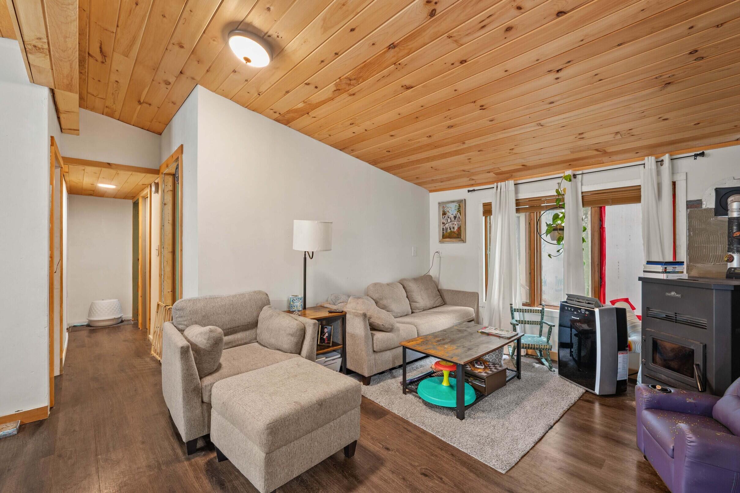 15 Village View Lane