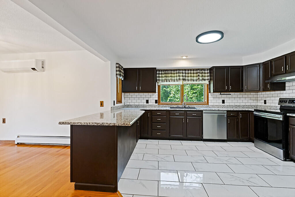 4 Penny Lane