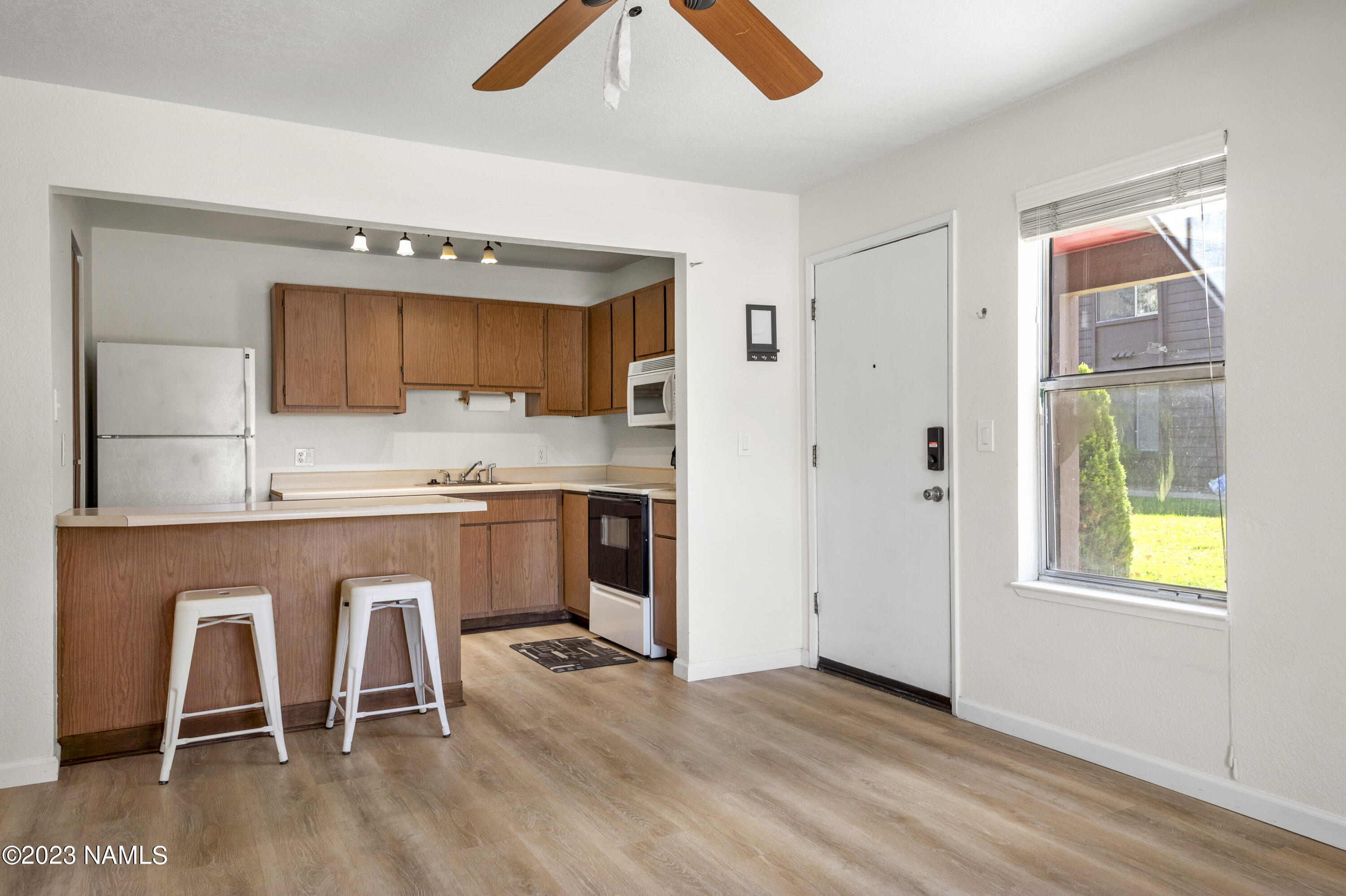 1200 S Riordan Ranch Street, 65