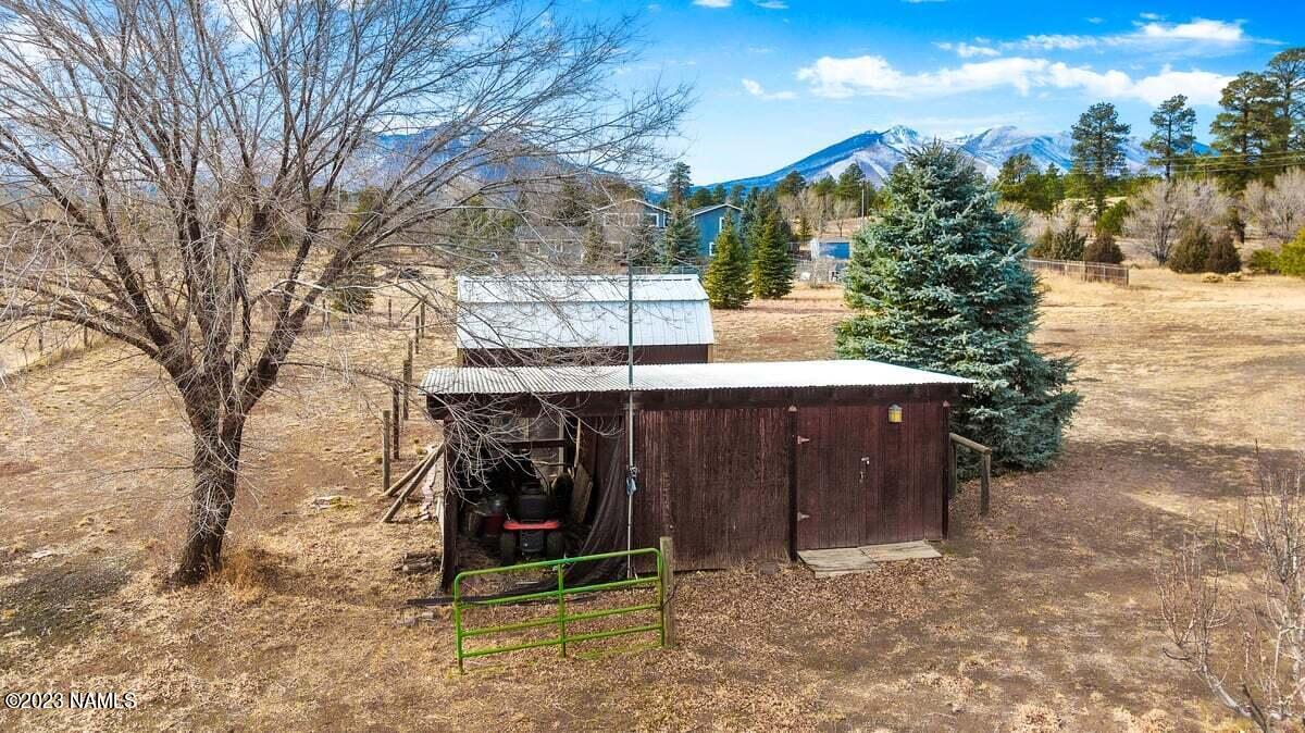 6710 Silver Saddle Road